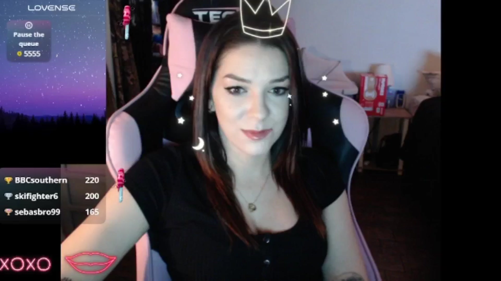 Gallery image thumbnail from xhazelbasilx's myfreecams stream on, 11/10/2024, 21:43 image 11 of 20