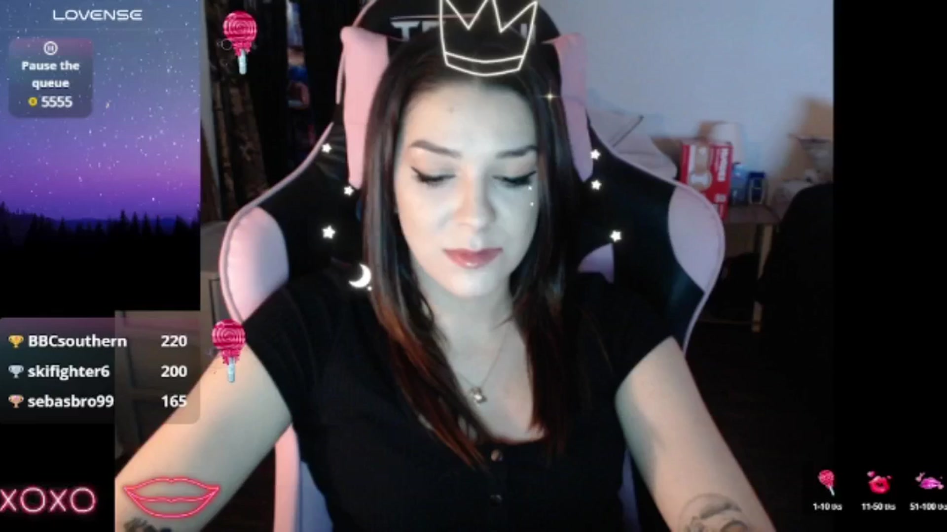 Gallery image thumbnail from xhazelbasilx's myfreecams stream on, 11/10/2024, 21:43 image 16 of 20