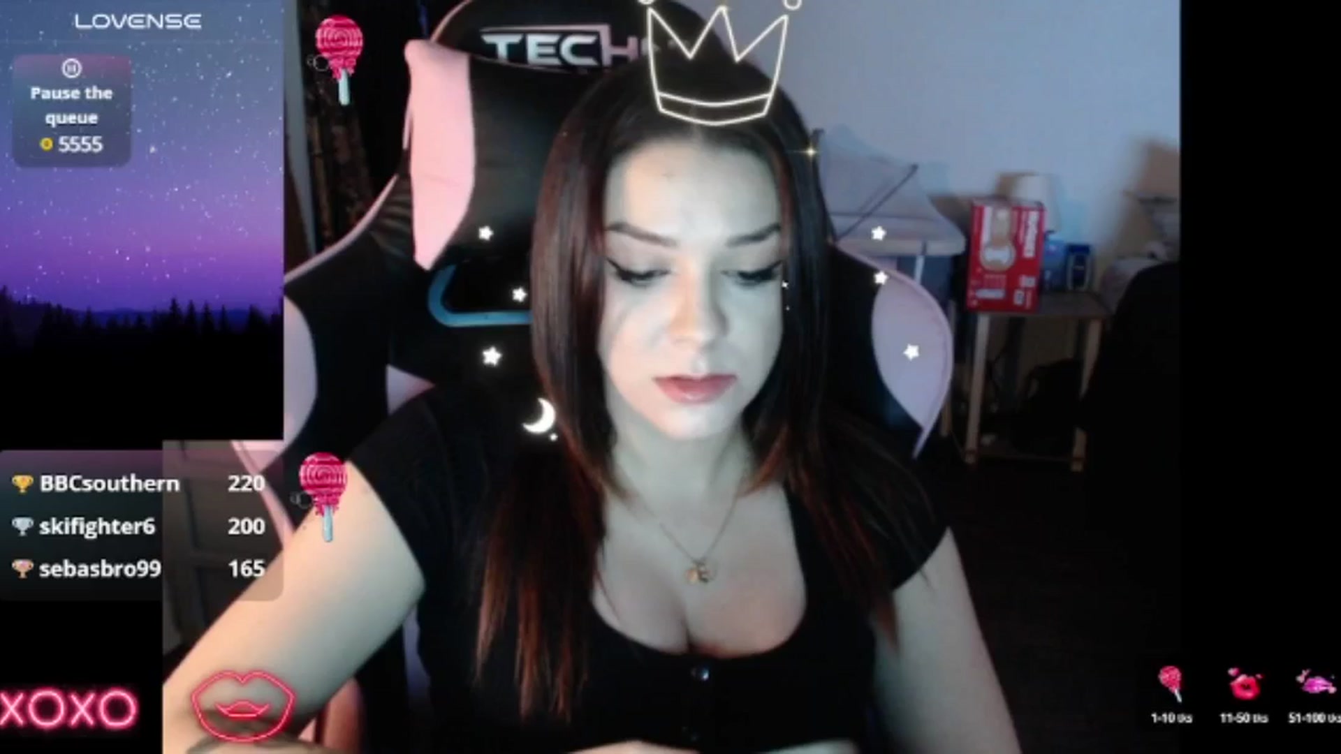 Gallery image thumbnail from xhazelbasilx's myfreecams stream on, 11/10/2024, 22:25 image 14 of 20