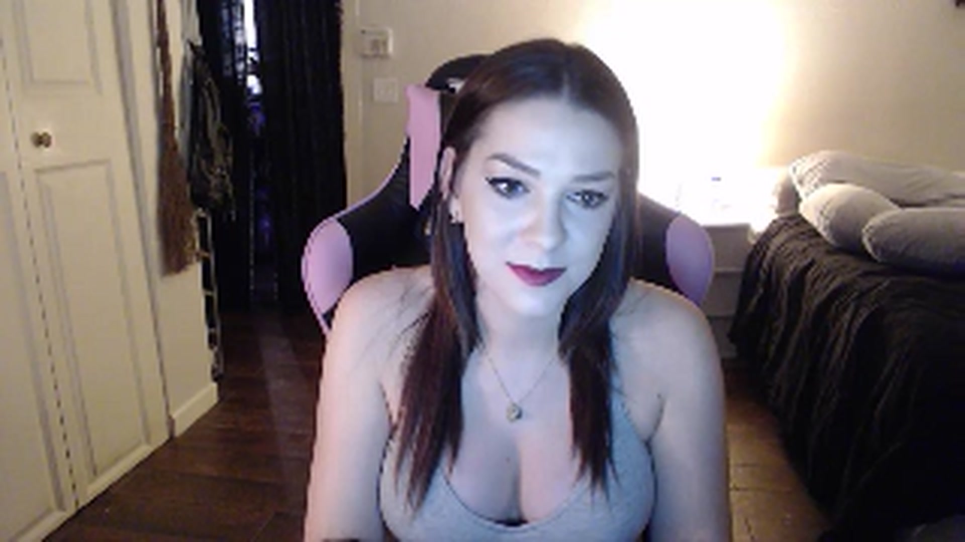 Gallery image thumbnail from xhazelbasilx's myfreecams stream on, 12/05/2024, 21:17 image 13 of 20