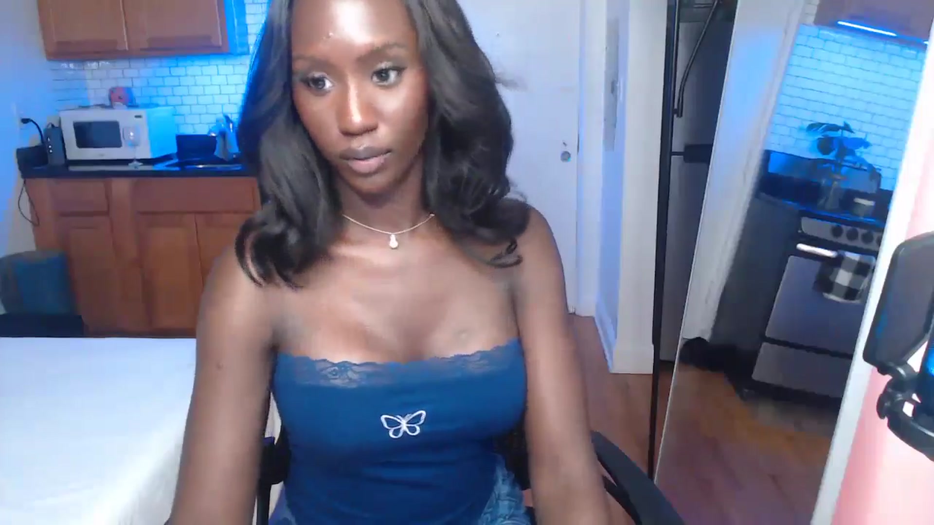 Gallery image thumbnail from xia_wrld's myfreecams stream on, 07/31/2024, 05:07 image 8 of 20