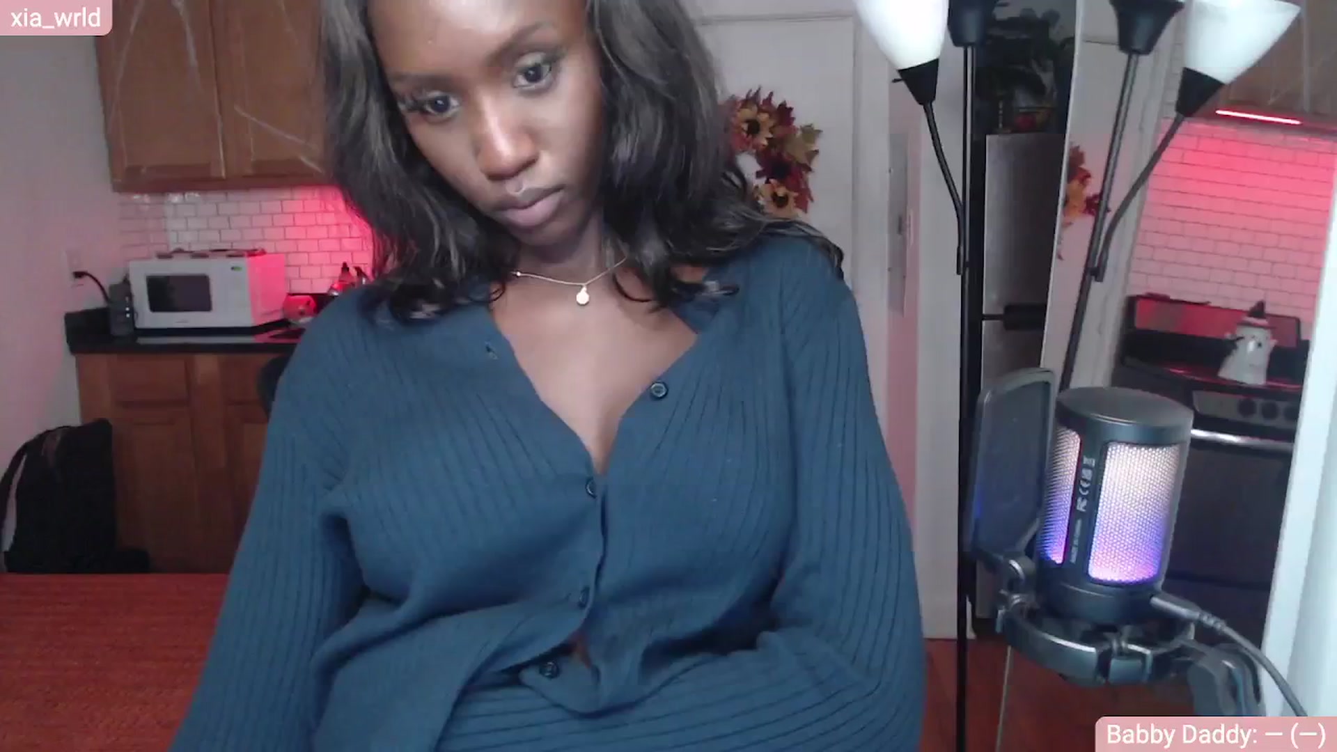 Gallery image thumbnail from xia_wrld's myfreecams stream on, 10/10/2024, 04:10 image 14 of 20