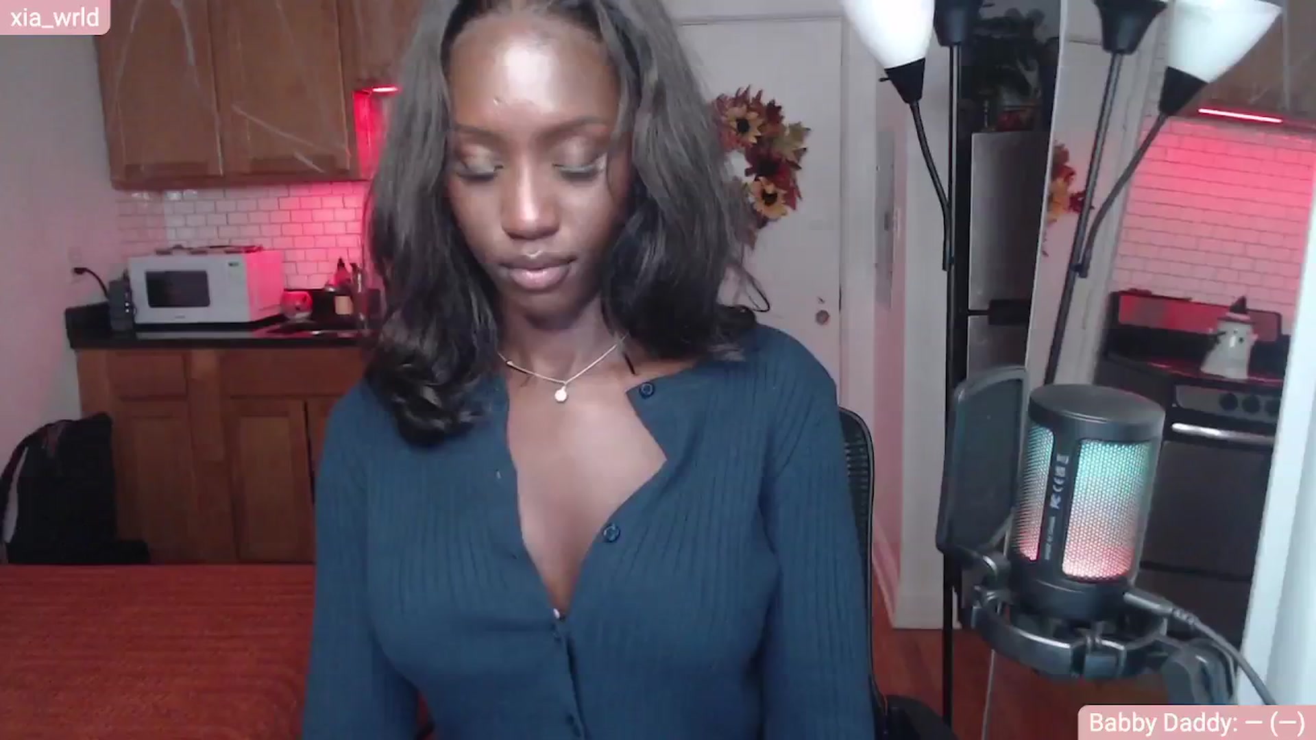 Gallery image thumbnail from xia_wrld's myfreecams stream on, 10/10/2024, 04:10 image 15 of 20