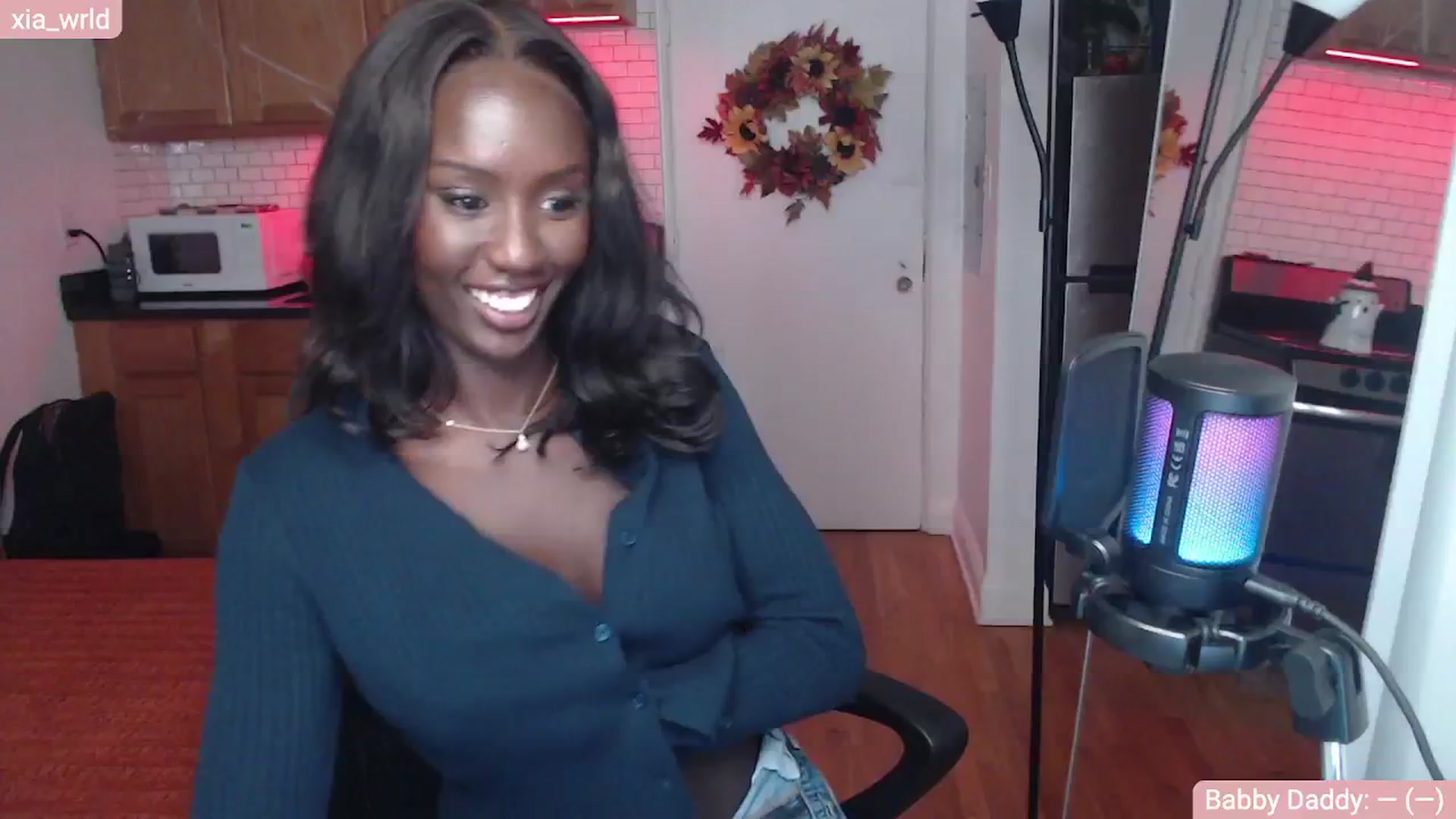 Gallery image thumbnail from xia_wrld's myfreecams stream on, 10/10/2024, 04:10 image 13 of 20