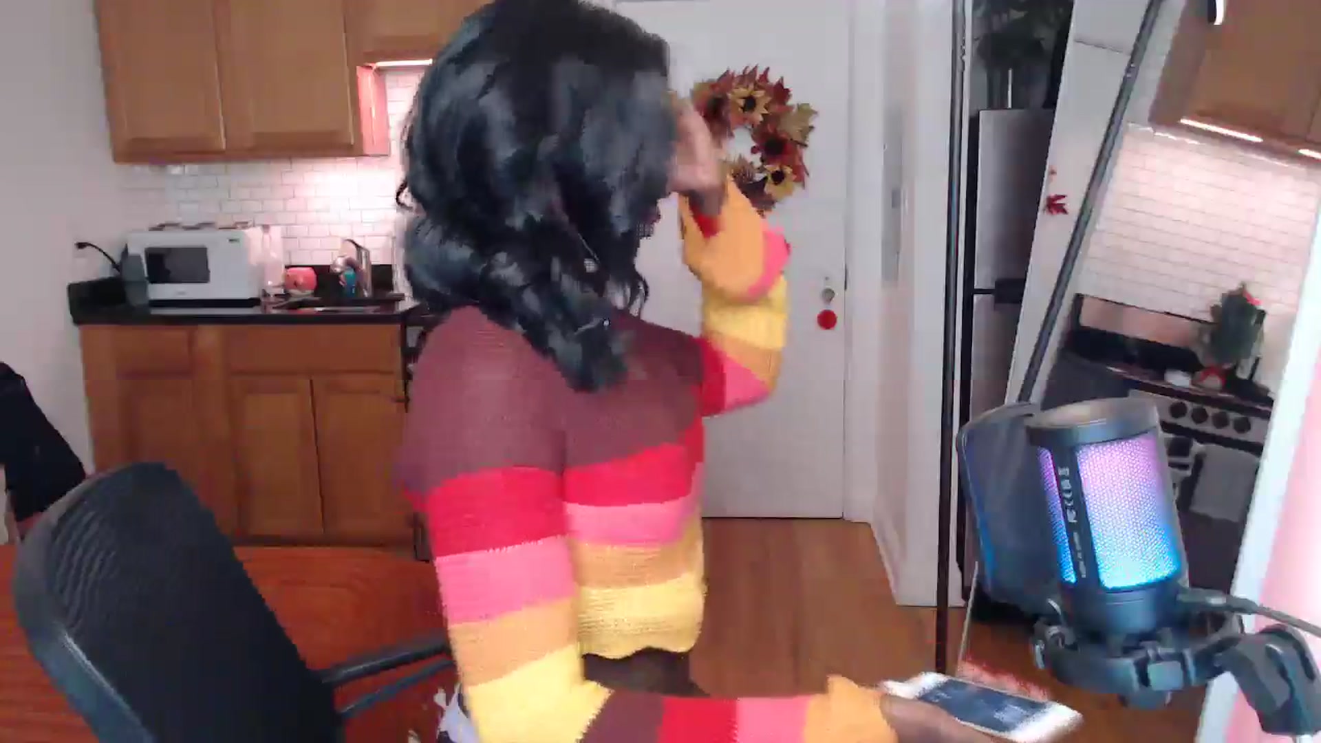 Gallery image thumbnail from xia_wrld's myfreecams stream on, 12/15/2024, 08:10 image 14 of 20