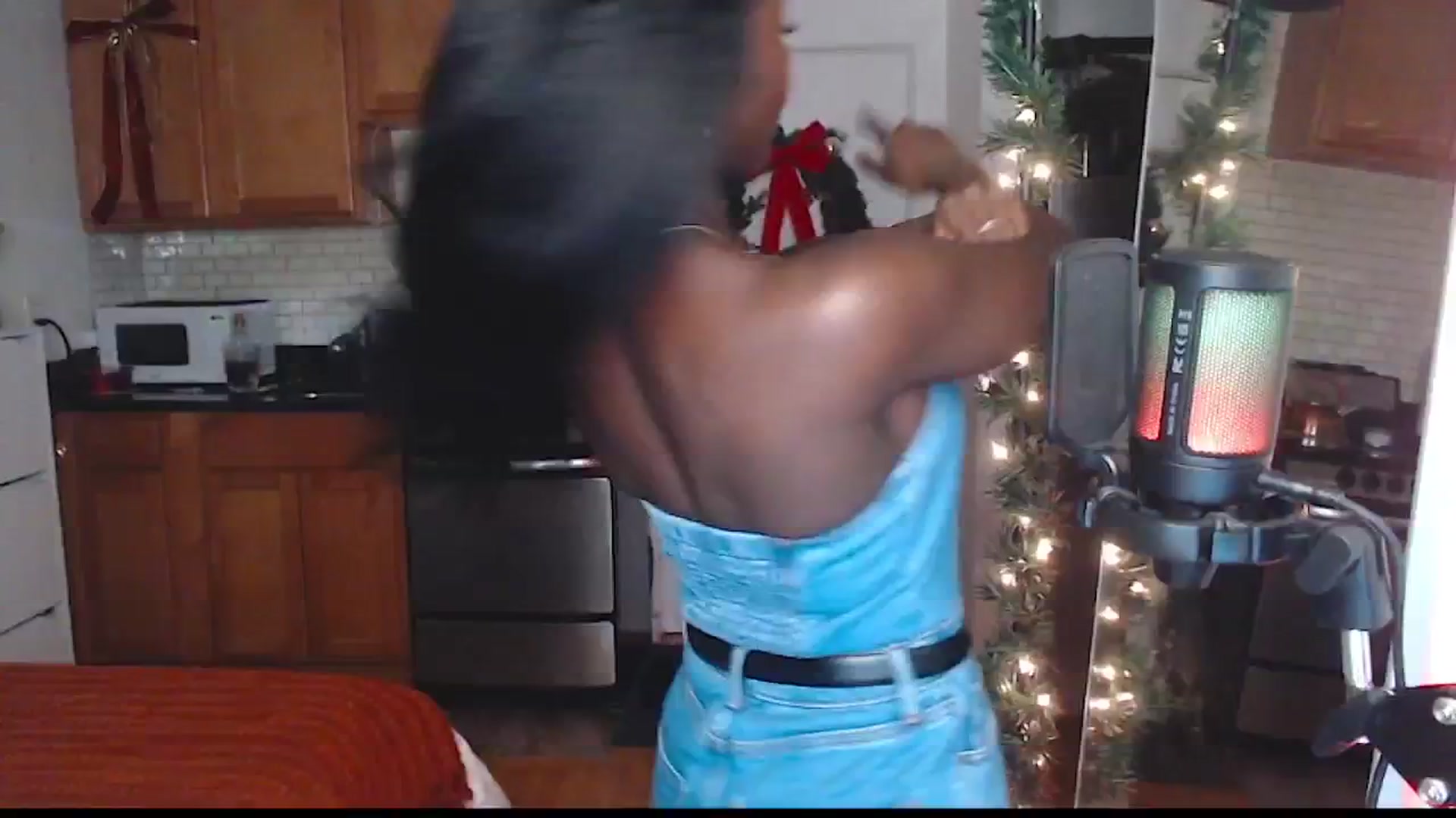 Gallery image thumbnail from xia_wrld's myfreecams stream on, 12/17/2025, 06:01 image 17 of 20