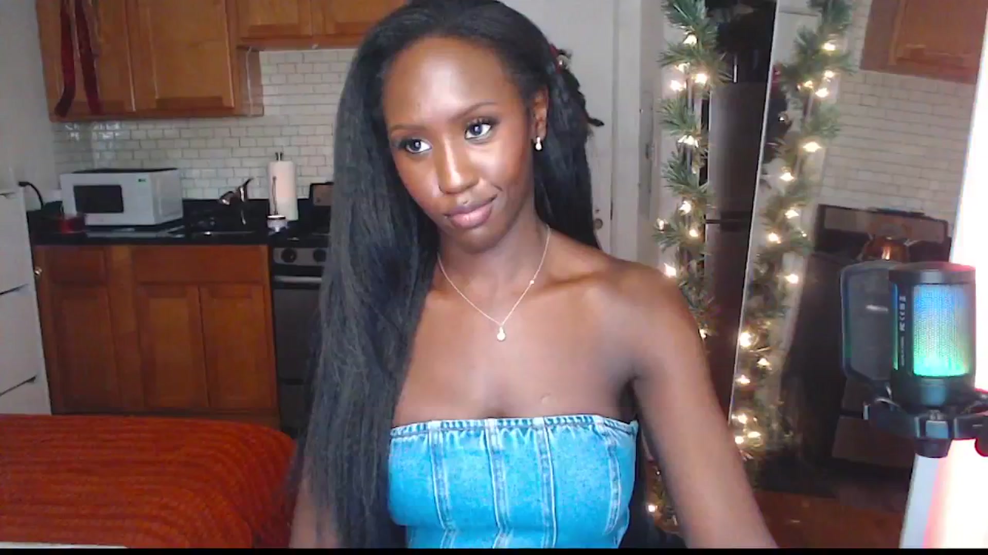 Gallery image thumbnail from xia_wrld's myfreecams stream on, 12/17/2025, 06:01 image 10 of 20