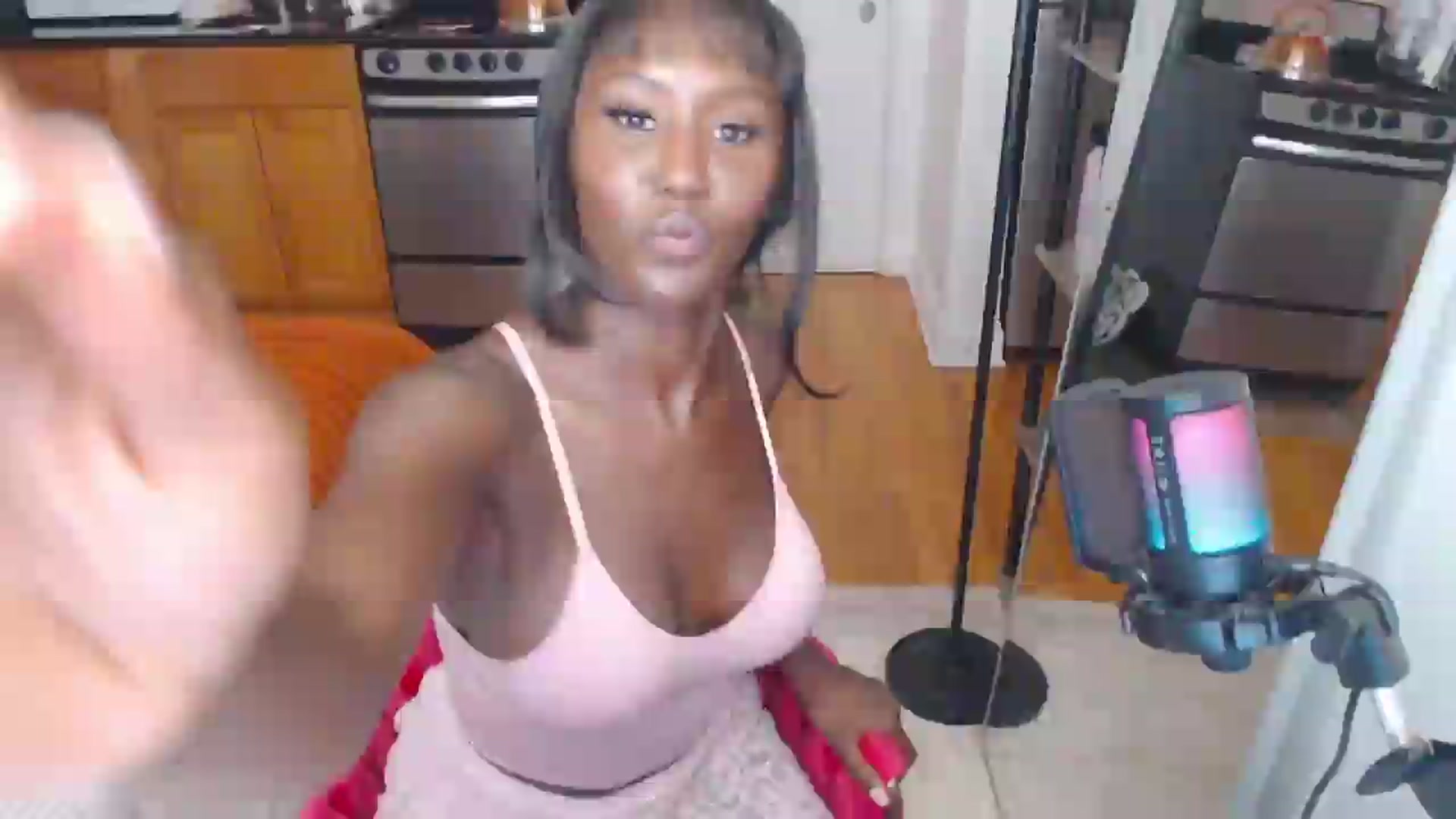 Gallery image thumbnail from xia_wrld's myfreecams stream on, 08/18/2026, 04:05 image 1 of 20