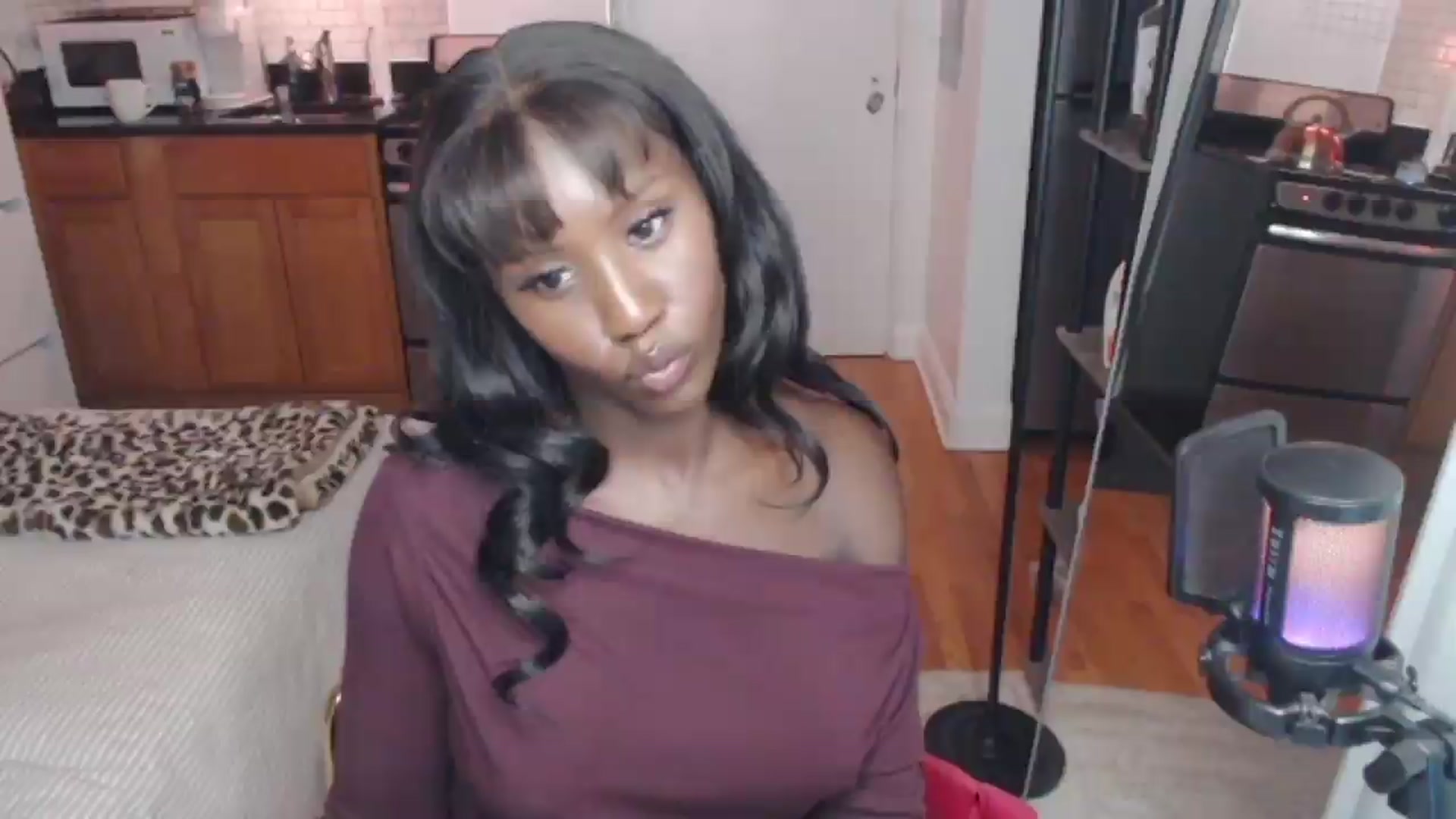 Gallery image thumbnail from xia_wrld's myfreecams stream on, 08/25/2026, 24:47 image 19 of 20