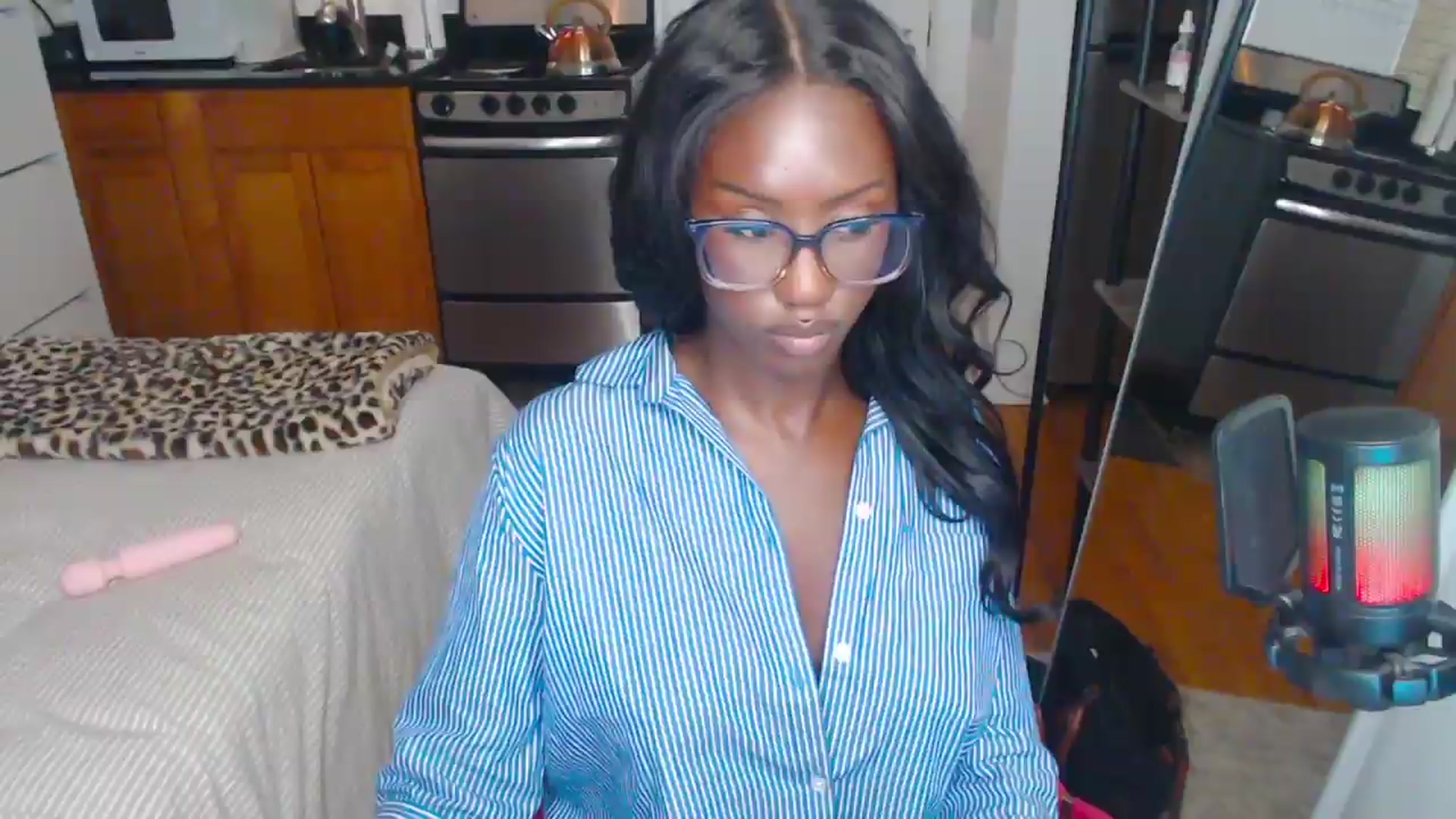 Gallery image thumbnail from xia_wrld's myfreecams stream on, 09/03/2026, 08:17 image 16 of 20