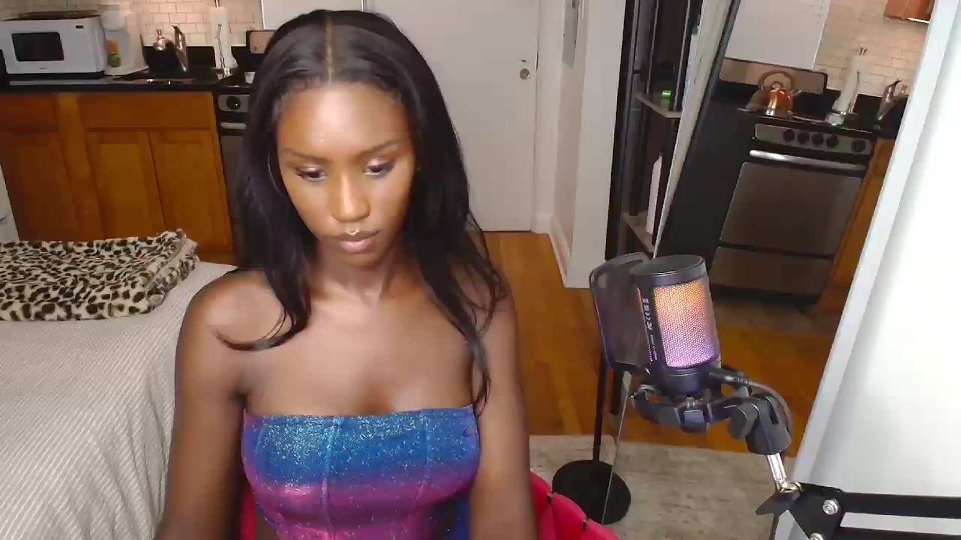 Gallery image thumbnail from xia_wrld's myfreecams stream on, 09/12/2026, 05:26 image 18 of 20