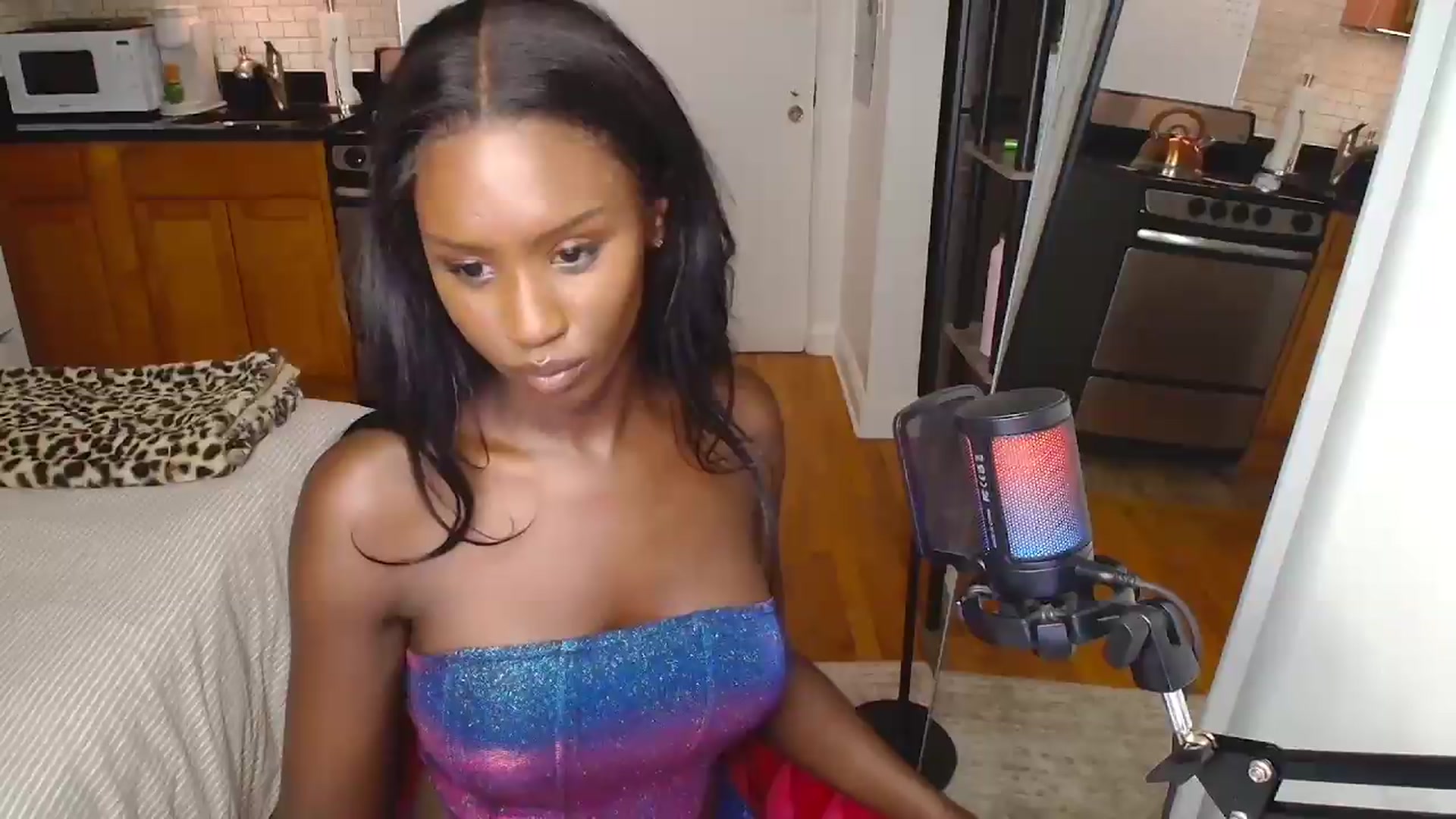 Gallery image thumbnail from xia_wrld's myfreecams stream on, 09/12/2026, 05:26 image 16 of 20