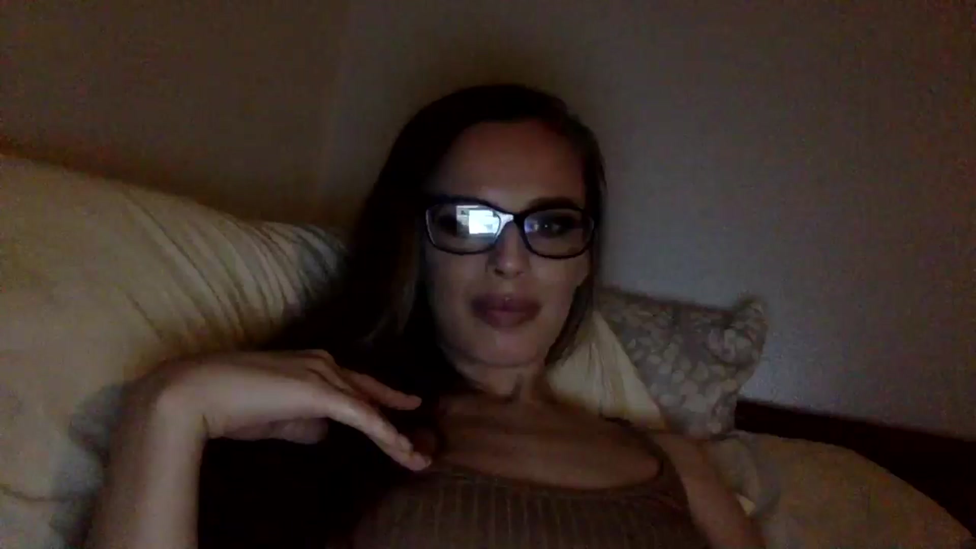 Gallery image thumbnail from xoJillJanson's myfreecams stream on, 04/05/2025, 08:32 image 19 of 20