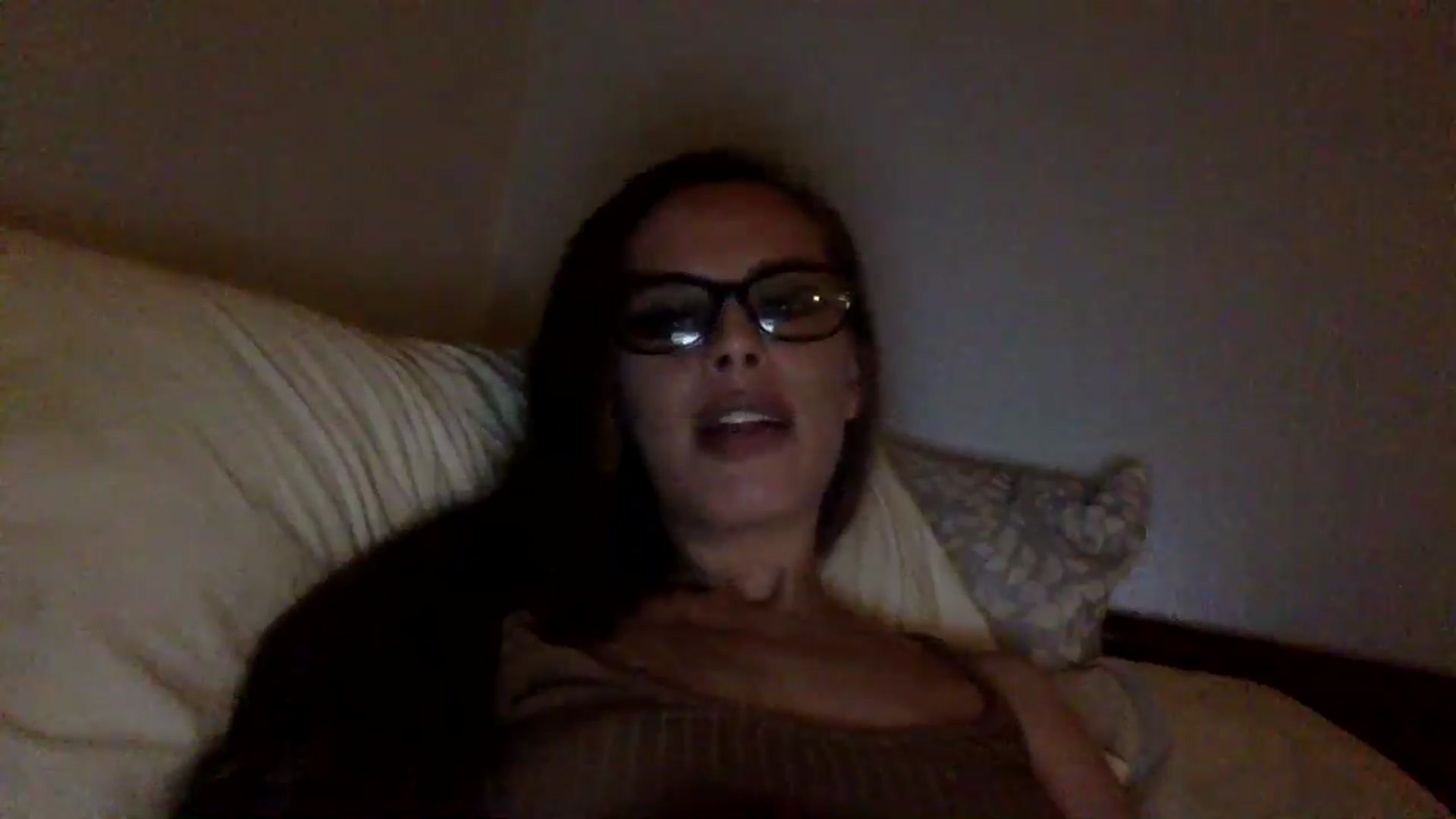Gallery image thumbnail from xoJillJanson's myfreecams stream on, 04/05/2025, 08:32 image 20 of 20