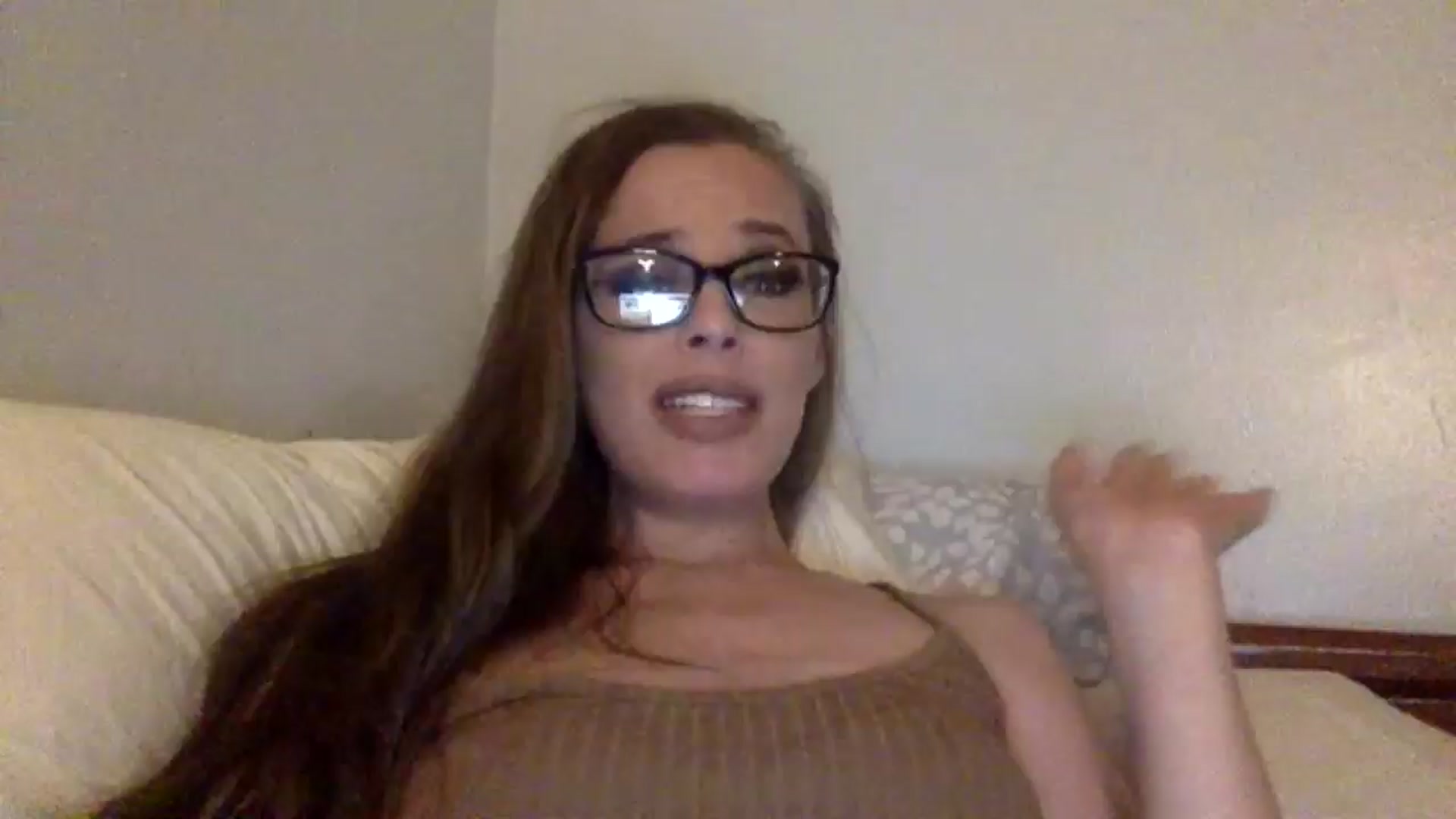 Gallery image thumbnail from xoJillJanson's myfreecams stream on, 04/05/2025, 08:32 image 1 of 20