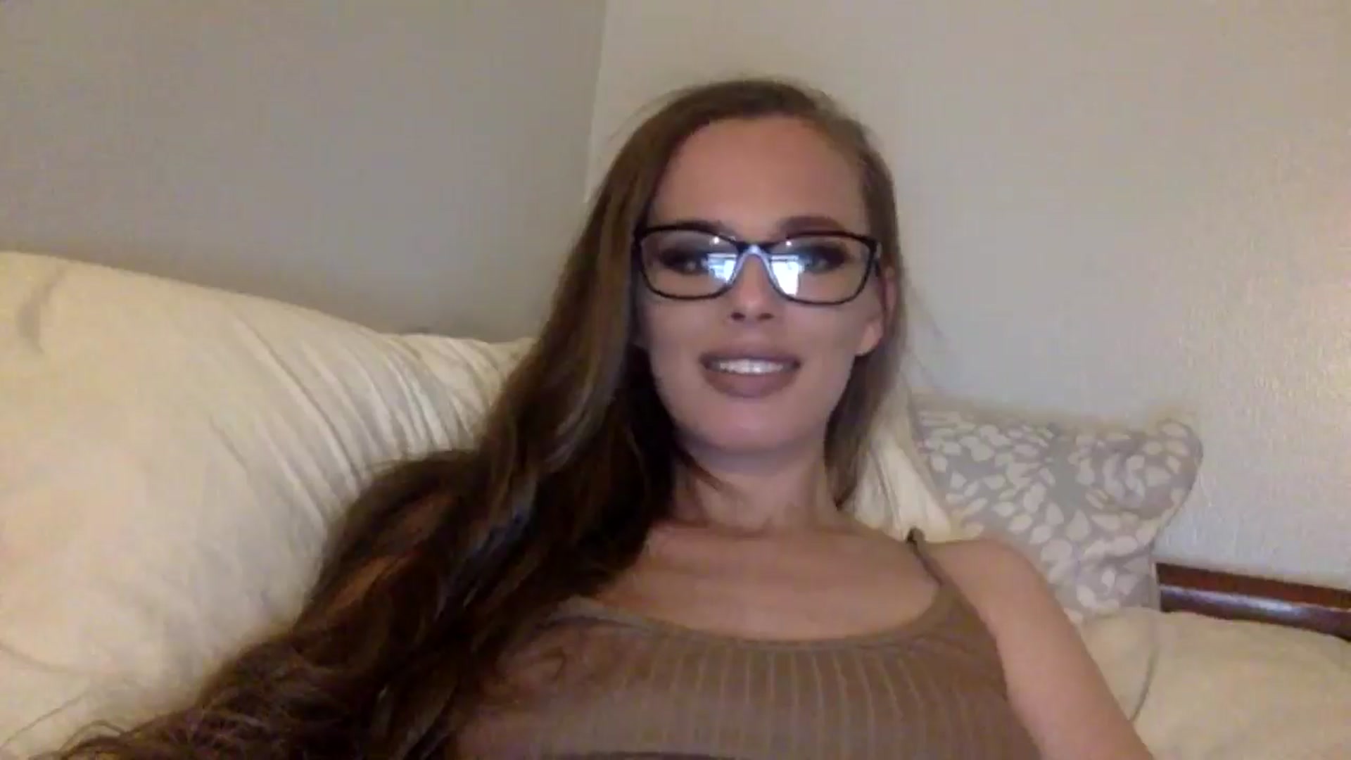 Gallery image thumbnail from xoJillJanson's myfreecams stream on, 04/05/2025, 08:32 image 9 of 20