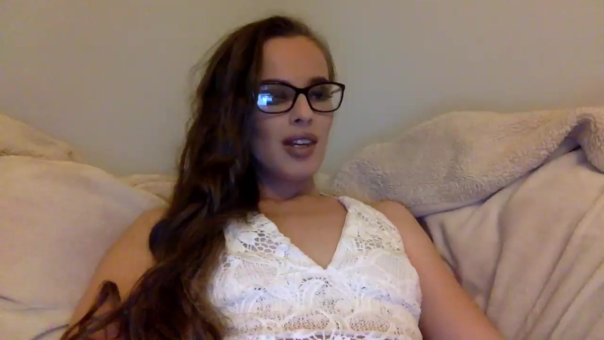 Gallery image thumbnail from xoJillJanson's myfreecams stream on, 04/22/2025, 03:54 image 1 of 20
