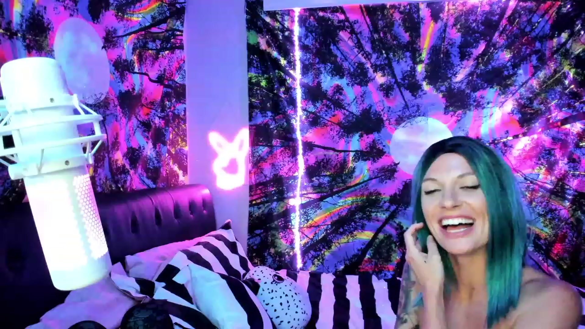 Gallery image thumbnail from xo_brooke's myfreecams stream on, 07/20/2023, 05:49 image 17 of 20