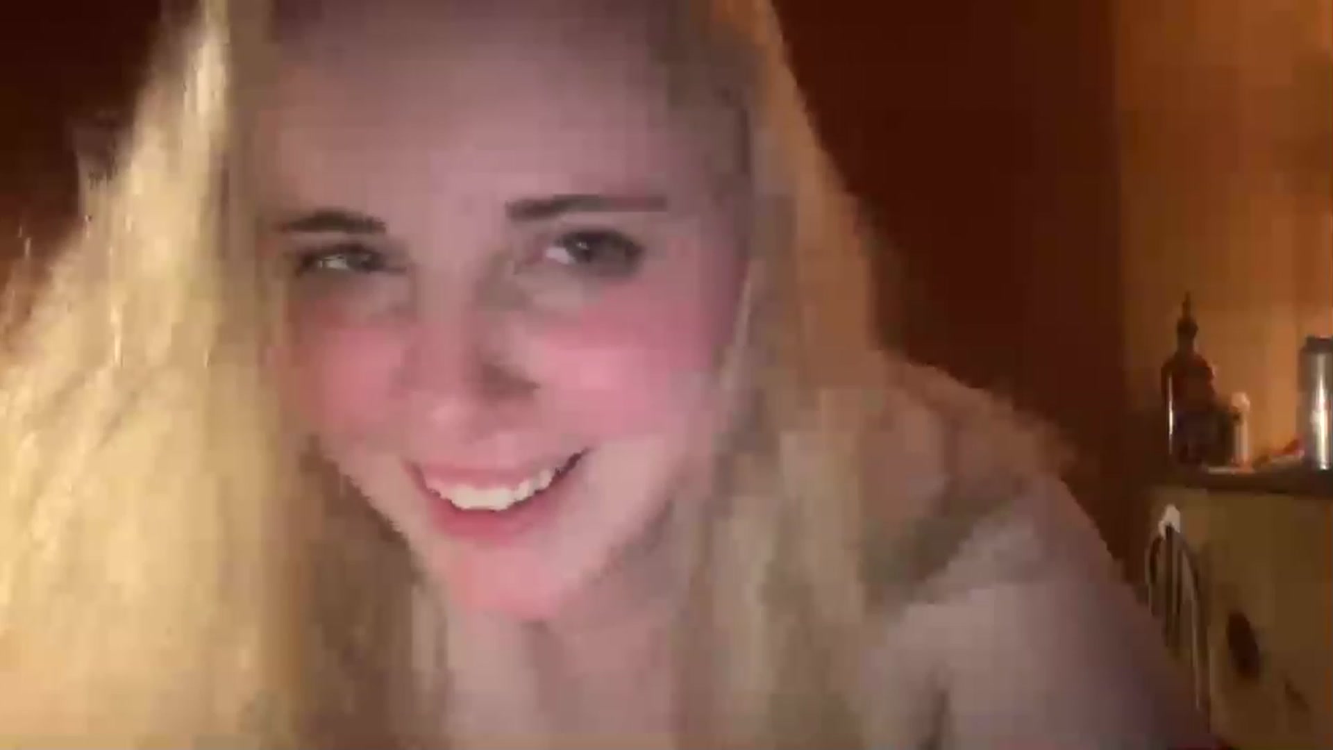 Gallery image thumbnail from xomargot's myfreecams stream on, 03/29/2023, 09:40 image 14 of 20