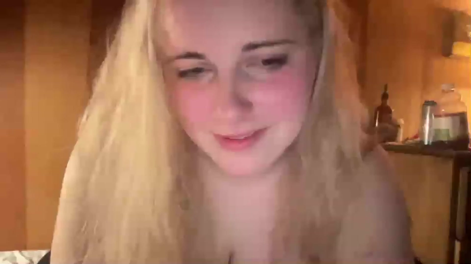 Gallery image thumbnail from xomargot's myfreecams stream on, 03/29/2023, 09:40 image 7 of 20