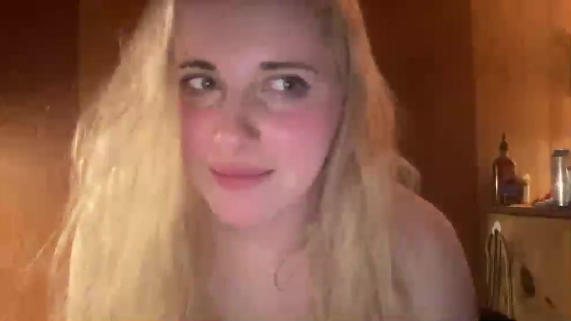Gallery image thumbnail from xomargot's myfreecams stream on, 03/29/2023, 09:40 image 17 of 20