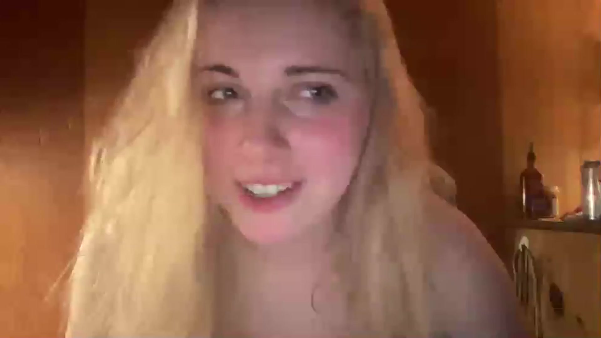 Gallery image thumbnail from xomargot's myfreecams stream on, 03/29/2023, 09:40 image 19 of 20