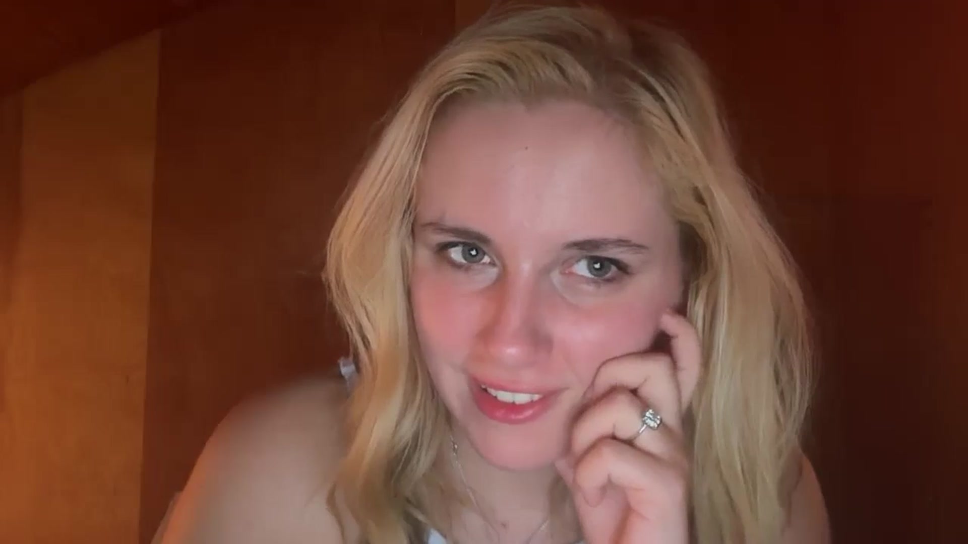 Gallery image thumbnail from xomargot's myfreecams stream on, 10/13/2025, 16:24 image 13 of 20
