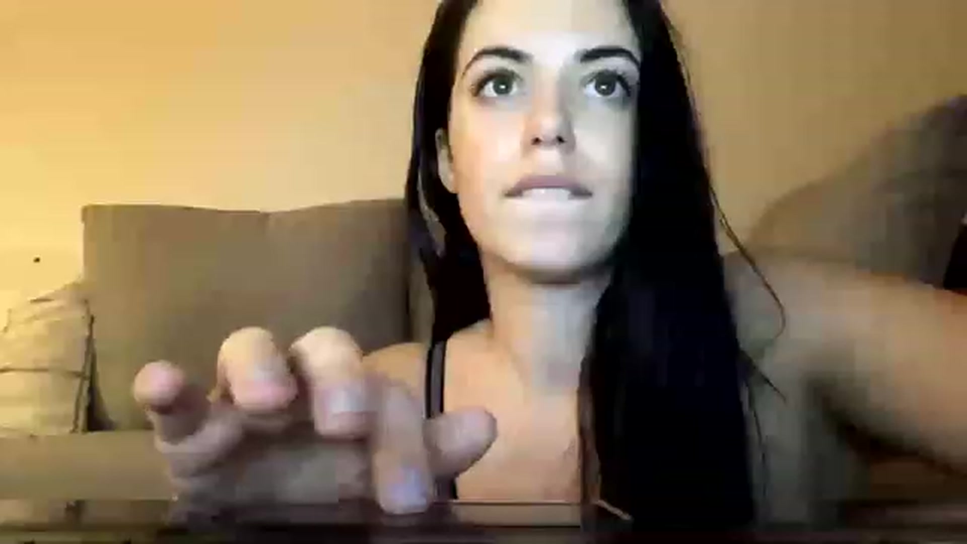 Gallery image thumbnail from xoxEmilyxoxx's myfreecams stream on, 11/16/2022, 08:33 image 17 of 20