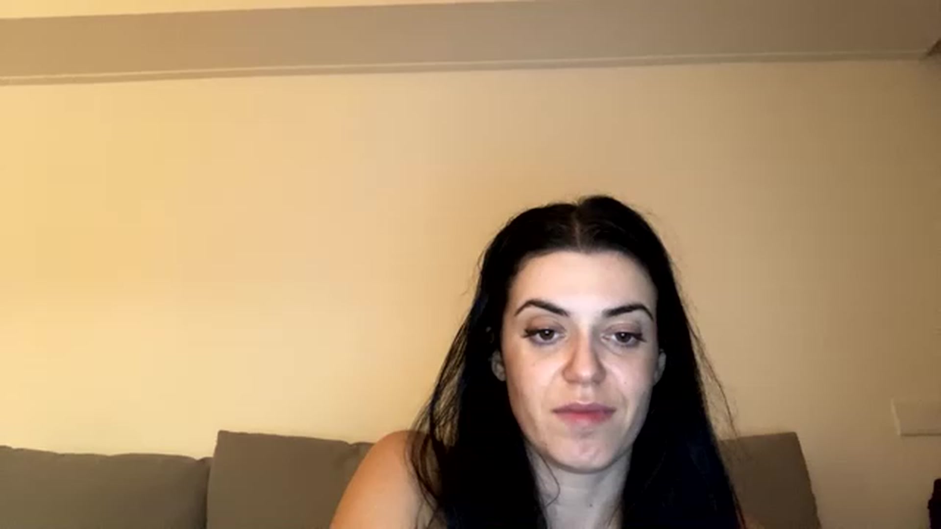Gallery image thumbnail from xoxEmilyxoxx's myfreecams stream on, 11/21/2022, 05:27 image 14 of 20