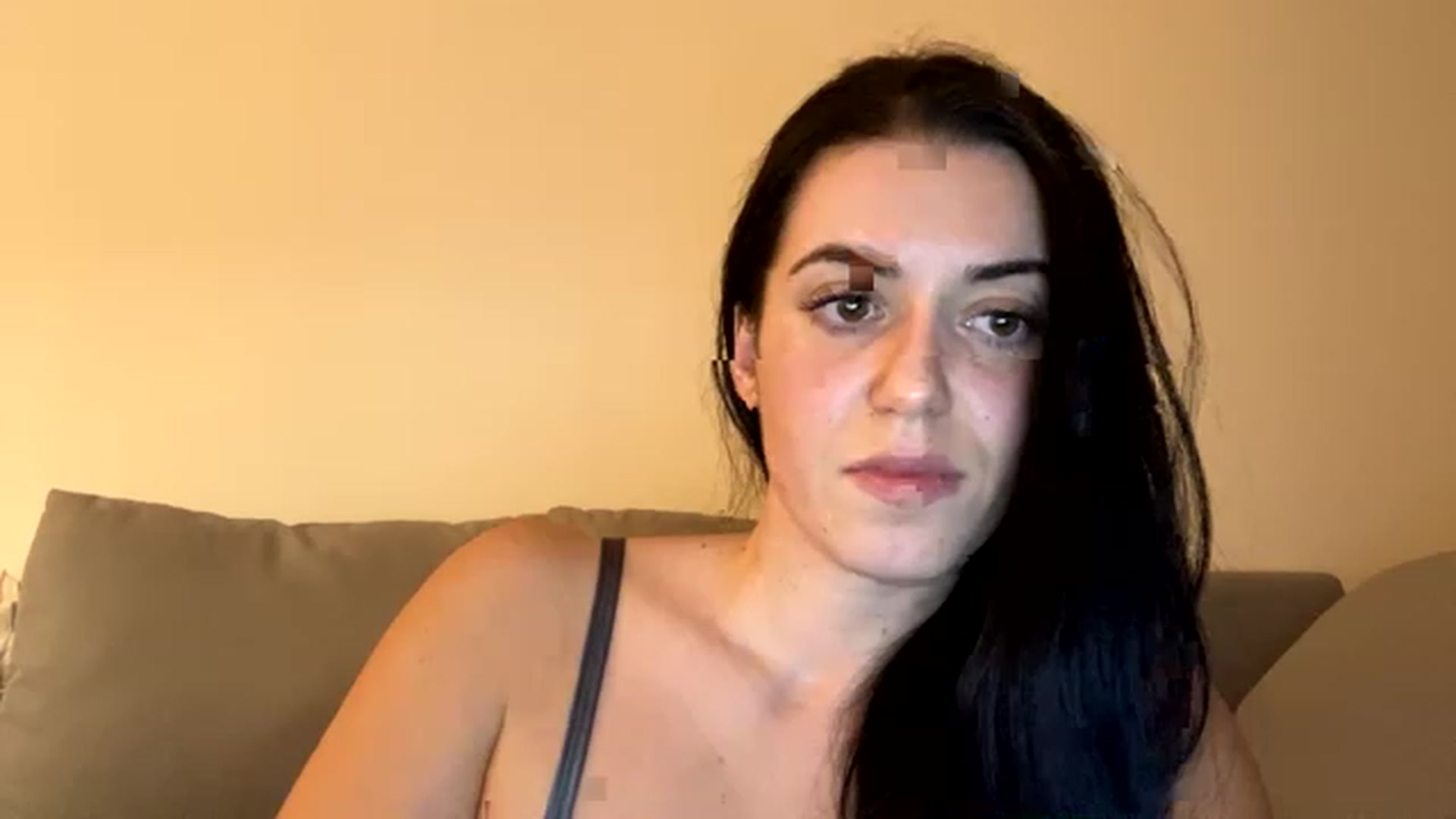 Gallery image thumbnail from xoxEmilyxoxx's myfreecams stream on, 11/25/2022, 01:20 image 8 of 20