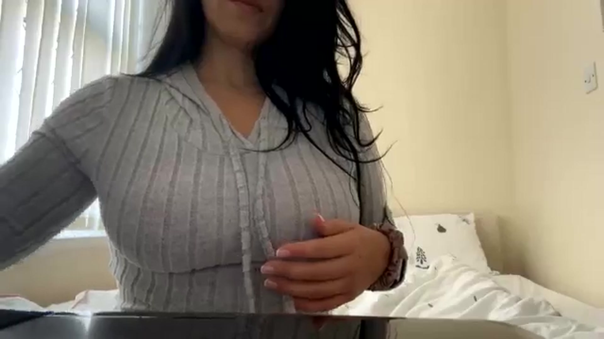 Gallery image thumbnail from xoxEmilyxoxx's myfreecams stream on, 09/11/2024, 15:33 image 20 of 20