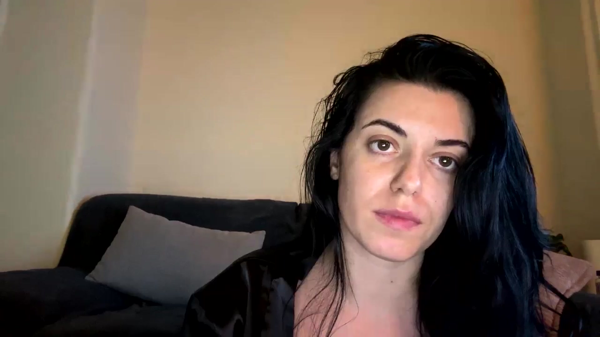 Gallery image thumbnail from xoxEmilyxoxx's myfreecams stream on, 10/04/2024, 01:52 image 14 of 20