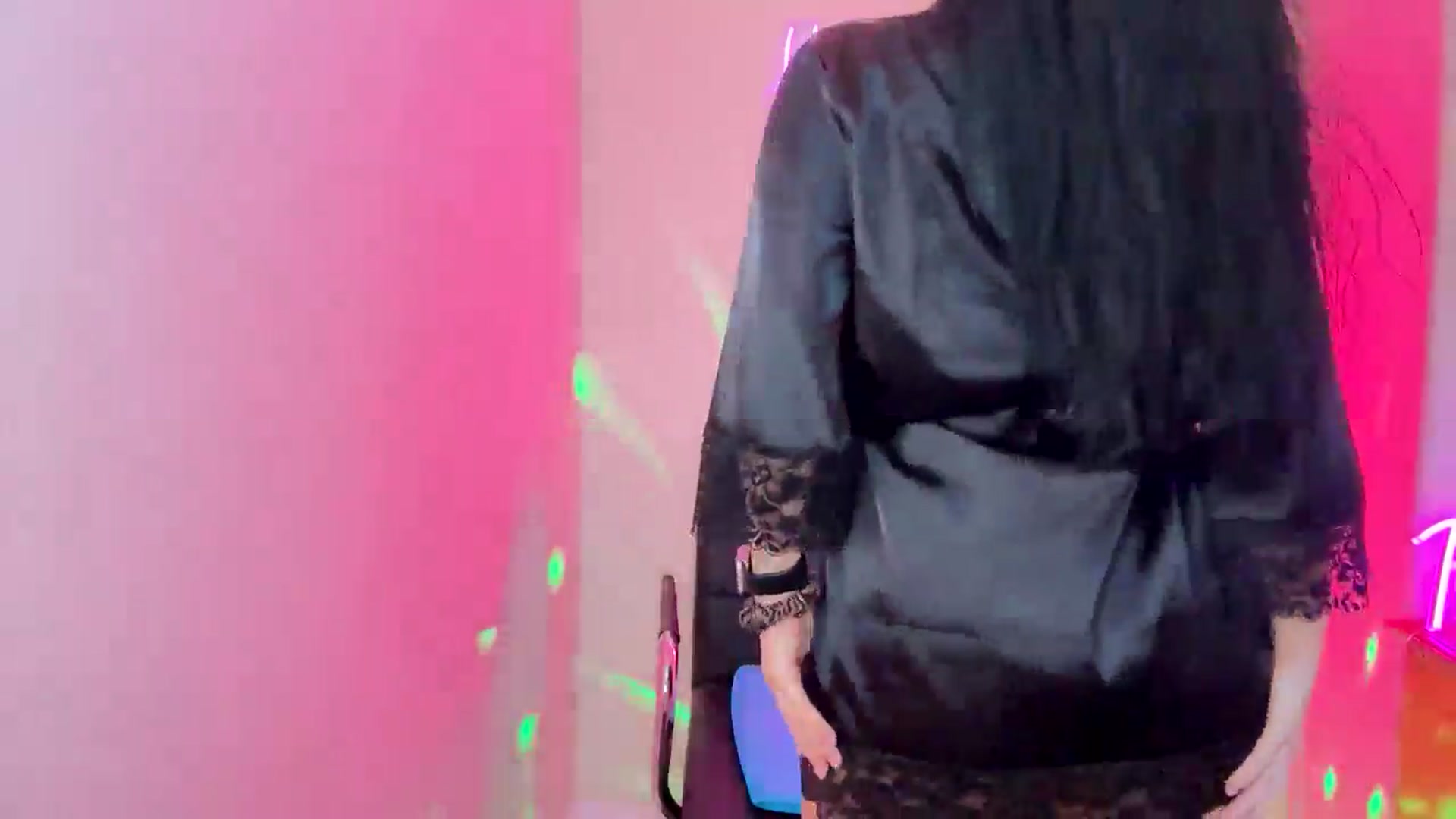 Gallery image thumbnail from xoxEmilyxoxx's myfreecams stream on, 10/11/2024, 14:24 image 3 of 20