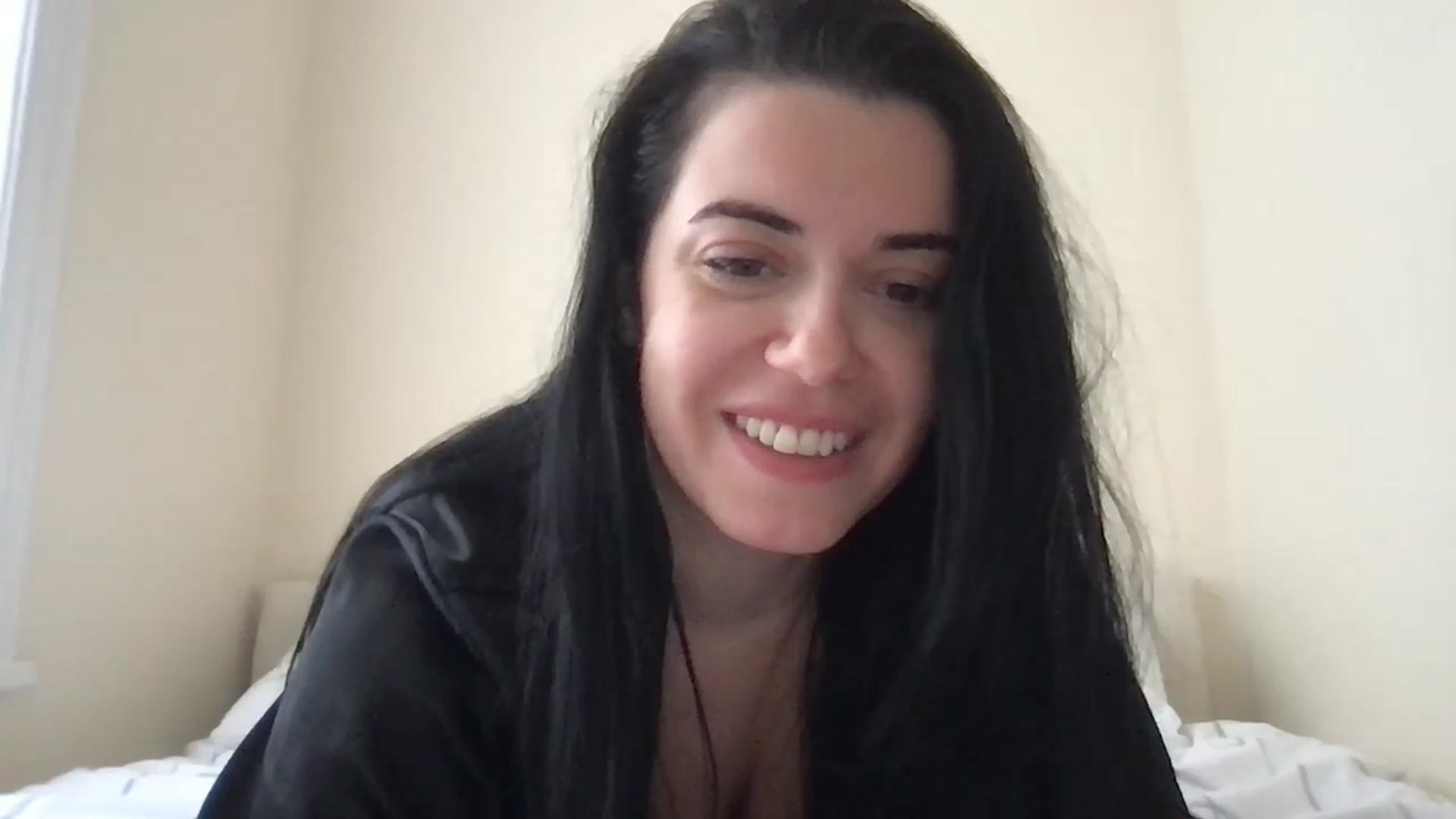 Gallery image thumbnail from xoxEmilyxoxx's myfreecams stream on, 10/28/2024, 13:48 image 4 of 20