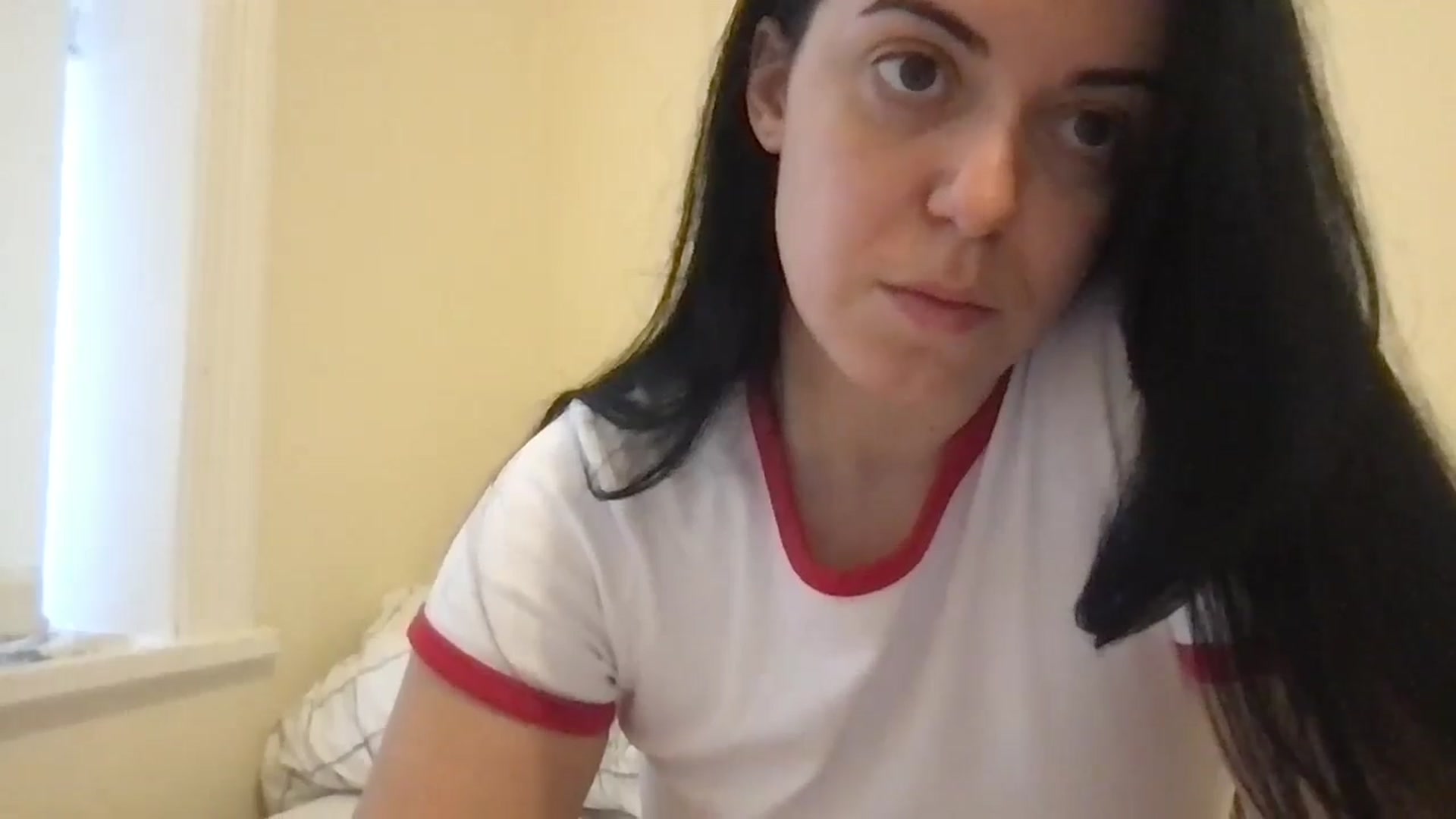 Gallery image thumbnail from xoxEmilyxoxx's myfreecams stream on, 11/01/2024, 16:22 image 18 of 20
