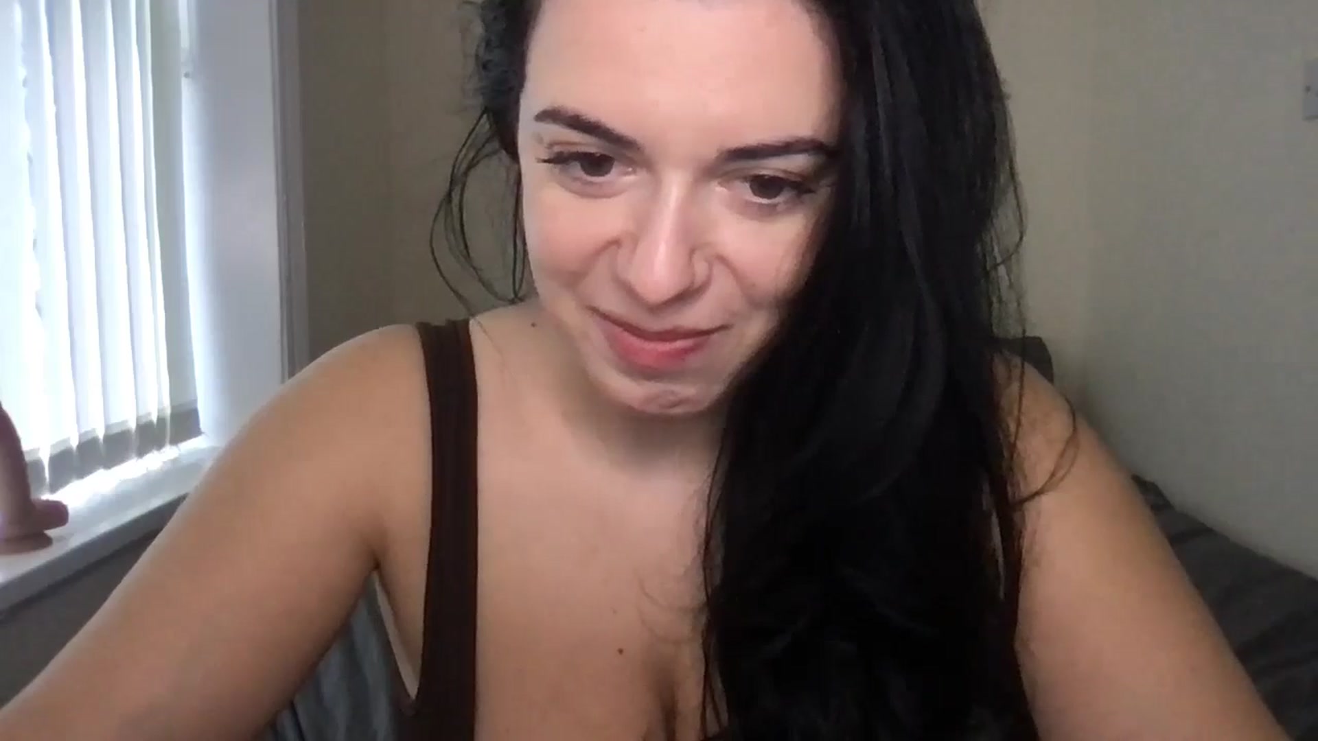 Gallery image thumbnail from xoxEmilyxoxx's myfreecams stream on, 11/08/2024, 14:41 image 17 of 20