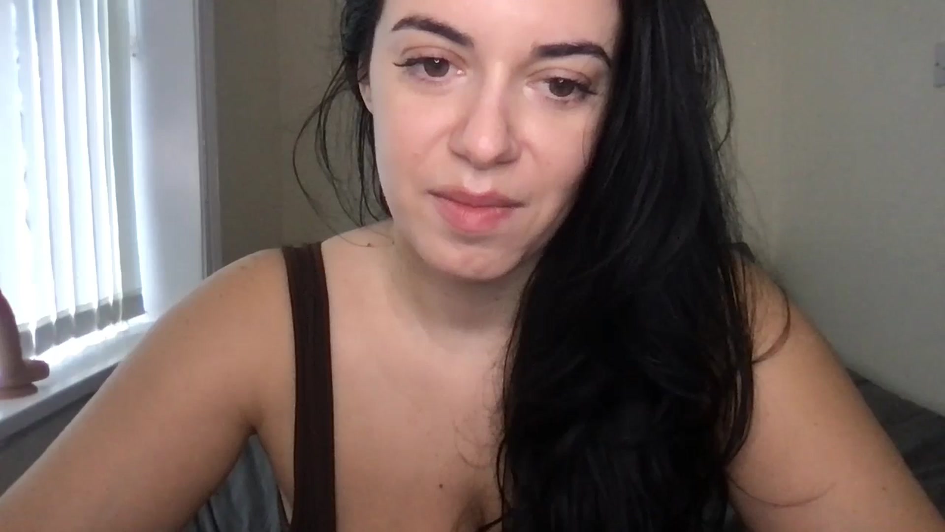 Gallery image thumbnail from xoxEmilyxoxx's myfreecams stream on, 11/08/2024, 14:41 image 16 of 20