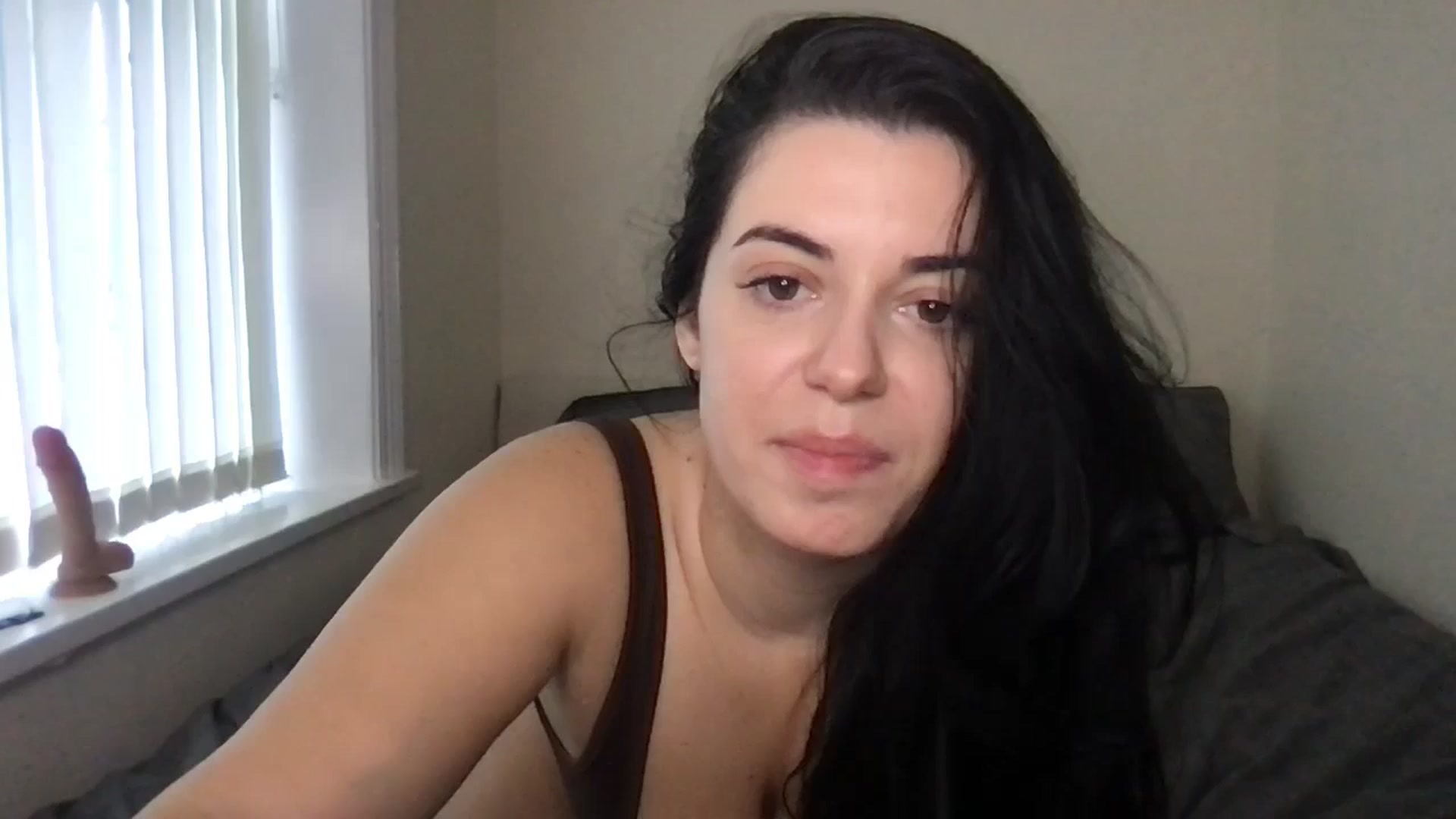 Gallery image thumbnail from xoxEmilyxoxx's myfreecams stream on, 11/08/2024, 15:35 image 1 of 20