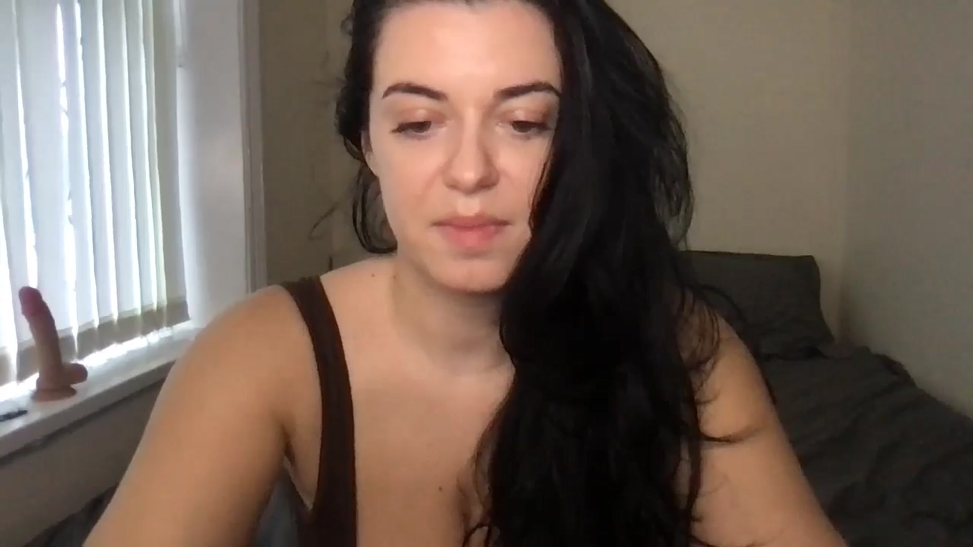 Gallery image thumbnail from xoxEmilyxoxx's myfreecams stream on, 11/08/2024, 15:35 image 12 of 20