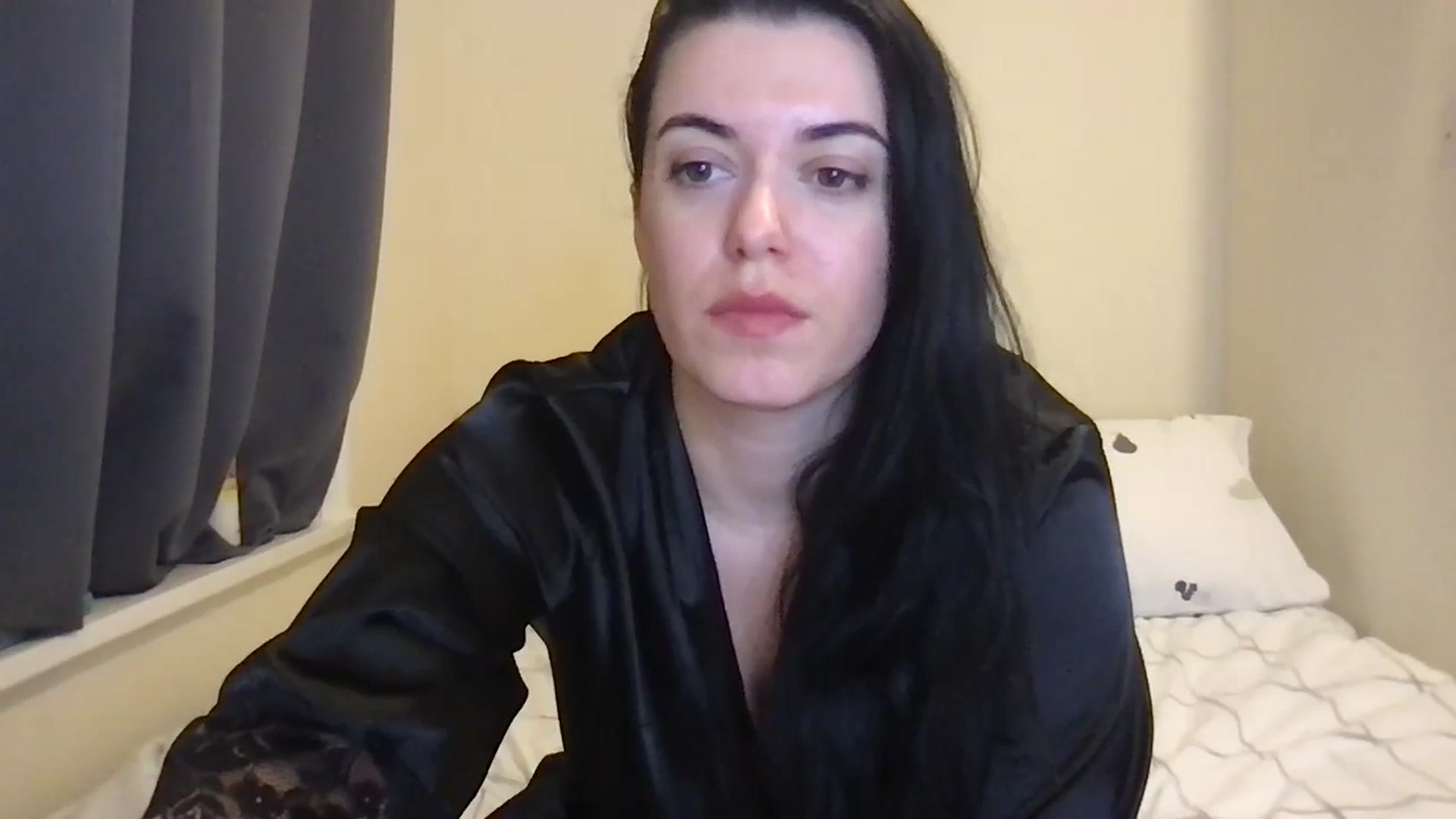 Gallery image thumbnail from xoxEmilyxoxx's myfreecams stream on, 11/27/2024, 18:23 image 2 of 20