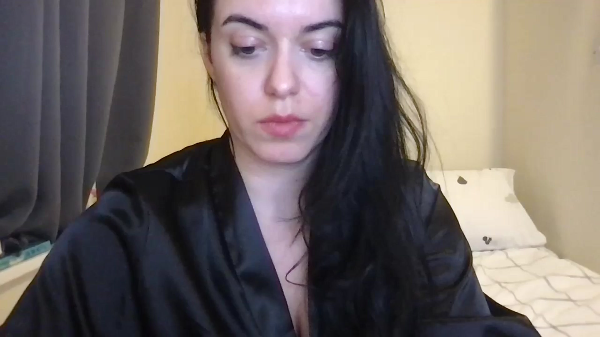 Gallery image thumbnail from xoxEmilyxoxx's myfreecams stream on, 11/27/2024, 18:23 image 1 of 20