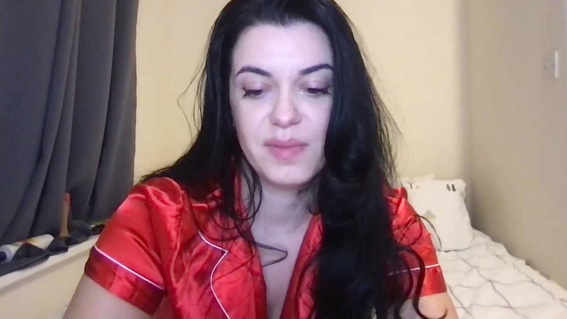 Gallery image thumbnail from xoxEmilyxoxx's myfreecams stream on, 01/06/2025, 18:55 image 5 of 20