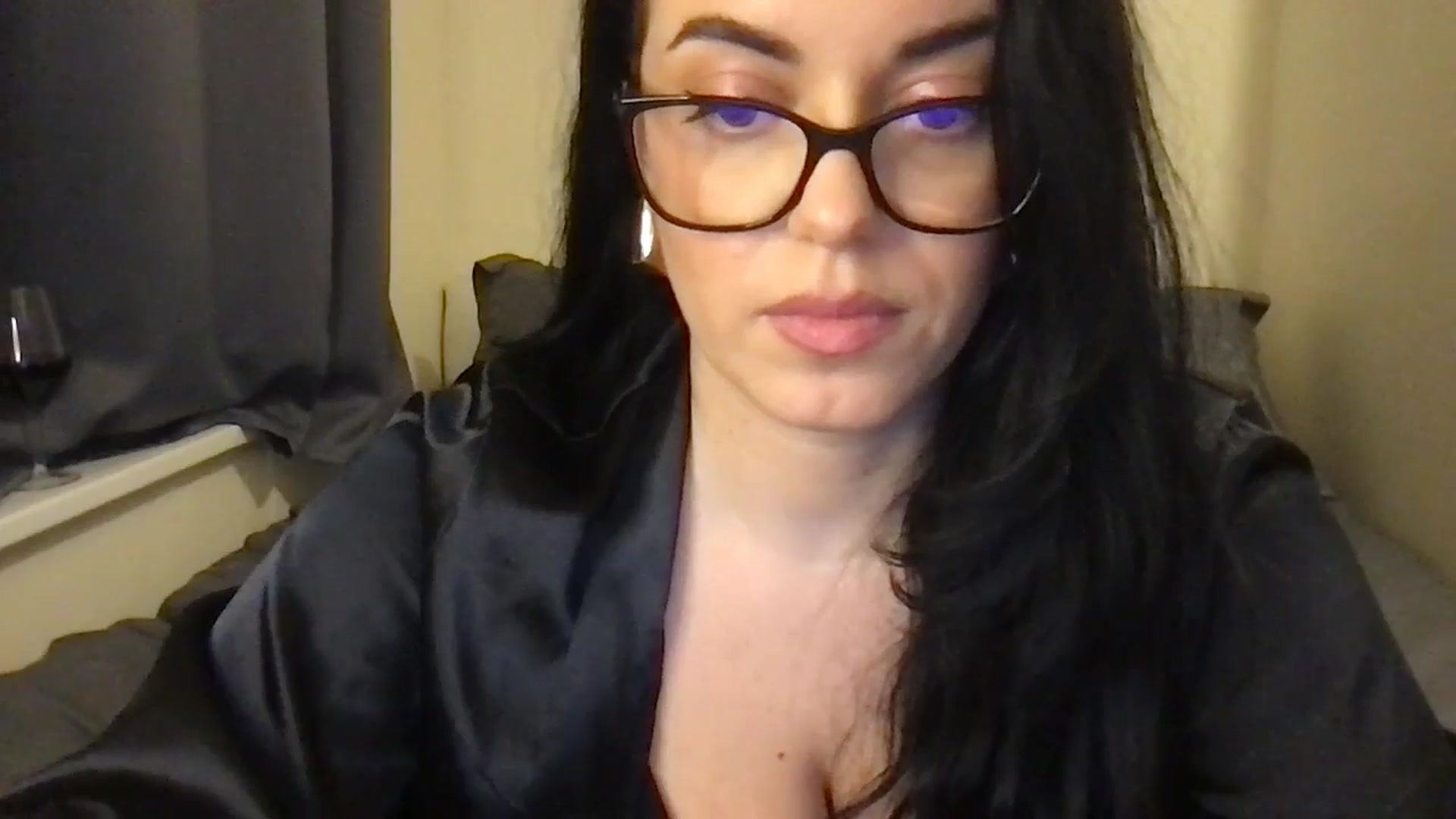Gallery image thumbnail from xoxEmilyxoxx's myfreecams stream on, 02/07/2025, 20:51 image 8 of 20