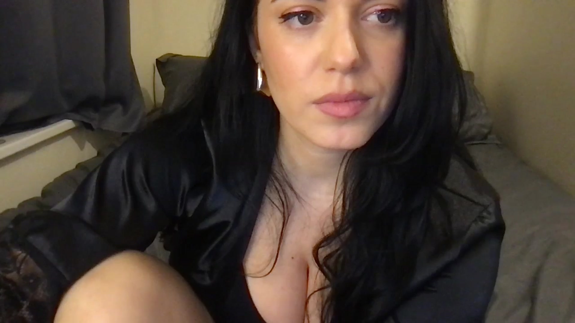 Gallery image thumbnail from xoxEmilyxoxx's myfreecams stream on, 02/07/2025, 20:51 image 5 of 20