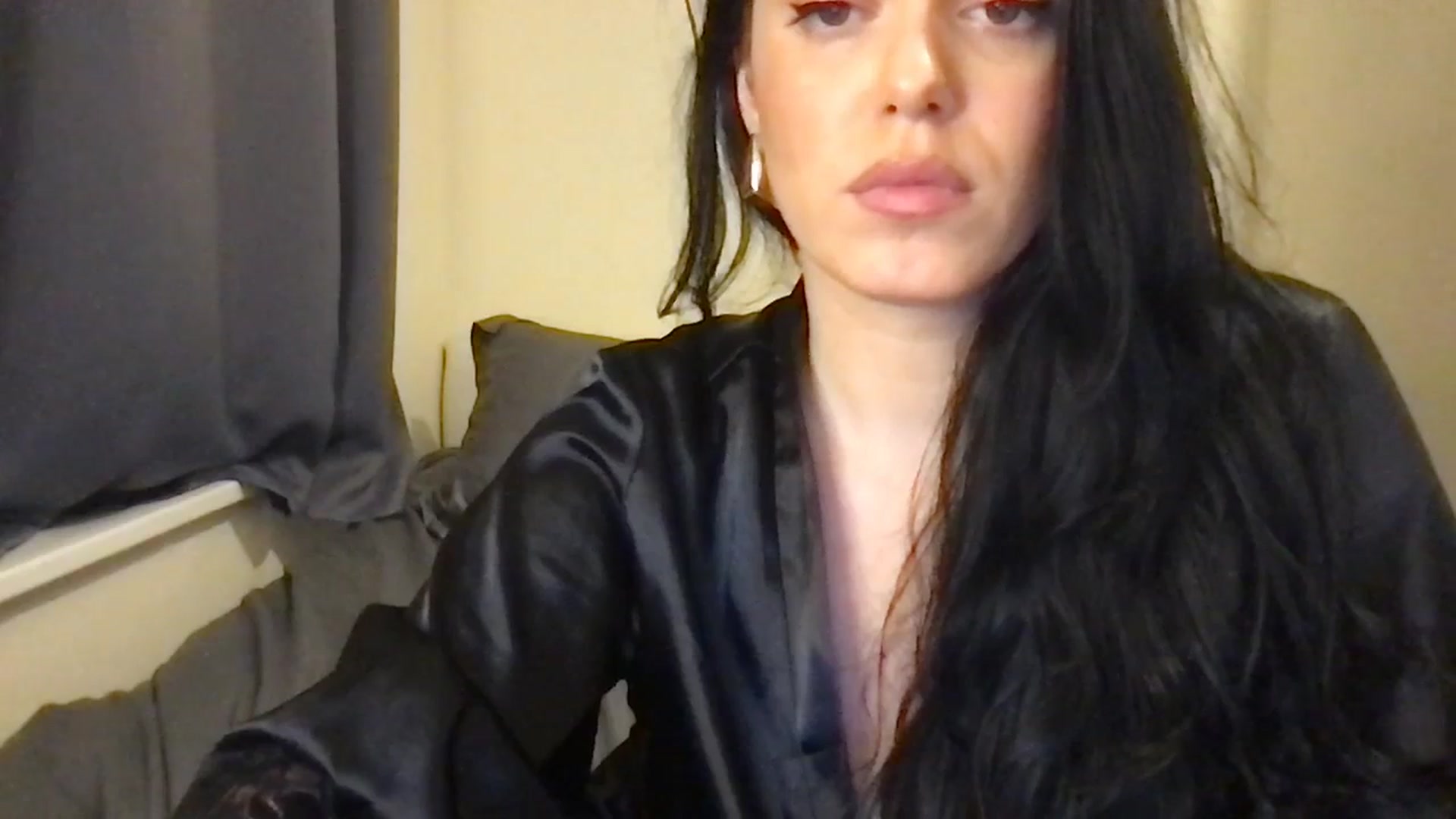 Gallery image thumbnail from xoxEmilyxoxx's myfreecams stream on, 02/07/2025, 20:51 image 10 of 20