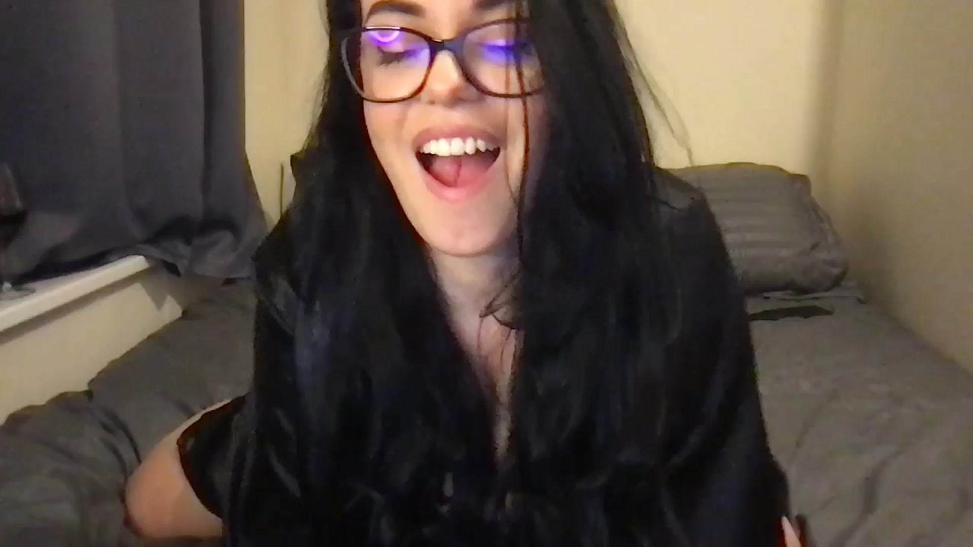 Gallery image thumbnail from xoxEmilyxoxx's myfreecams stream on, 02/07/2025, 20:51 image 7 of 20