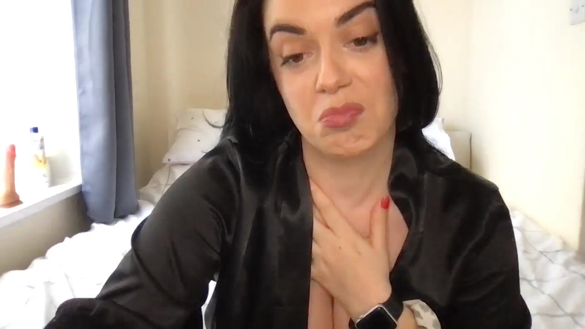 Gallery image thumbnail from xoxEmilyxoxx's myfreecams stream on, 02/28/2025, 15:43 image 10 of 20