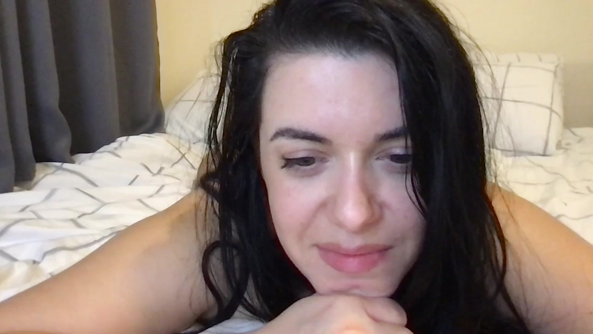Gallery image thumbnail from xoxEmilyxoxx's myfreecams stream on, 03/07/2025, 23:44 image 20 of 20