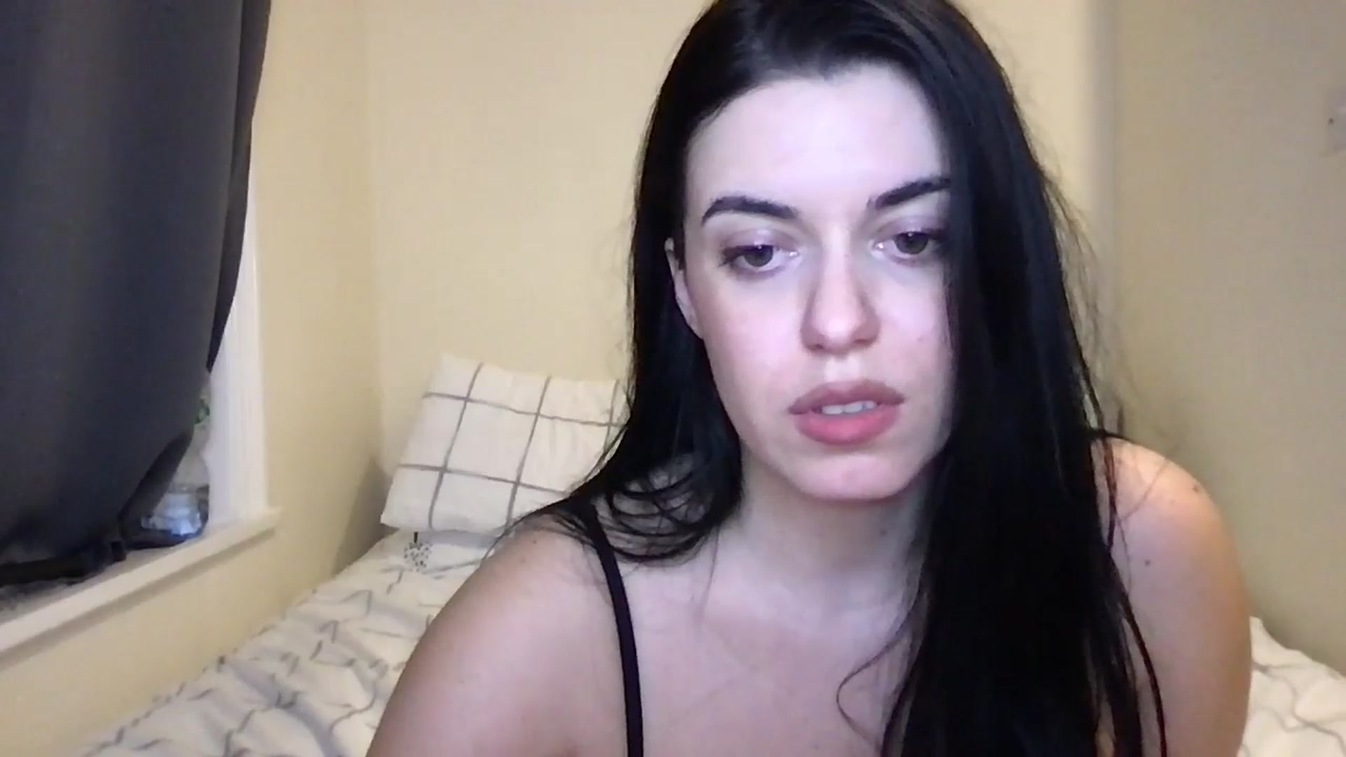 Gallery image thumbnail from xoxEmilyxoxx's myfreecams stream on, 04/15/2025, 21:30 image 3 of 20