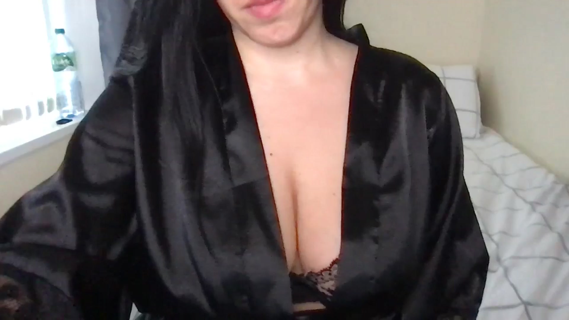 Gallery image thumbnail from xoxEmilyxoxx's myfreecams stream on, 04/16/2025, 18:45 image 2 of 20